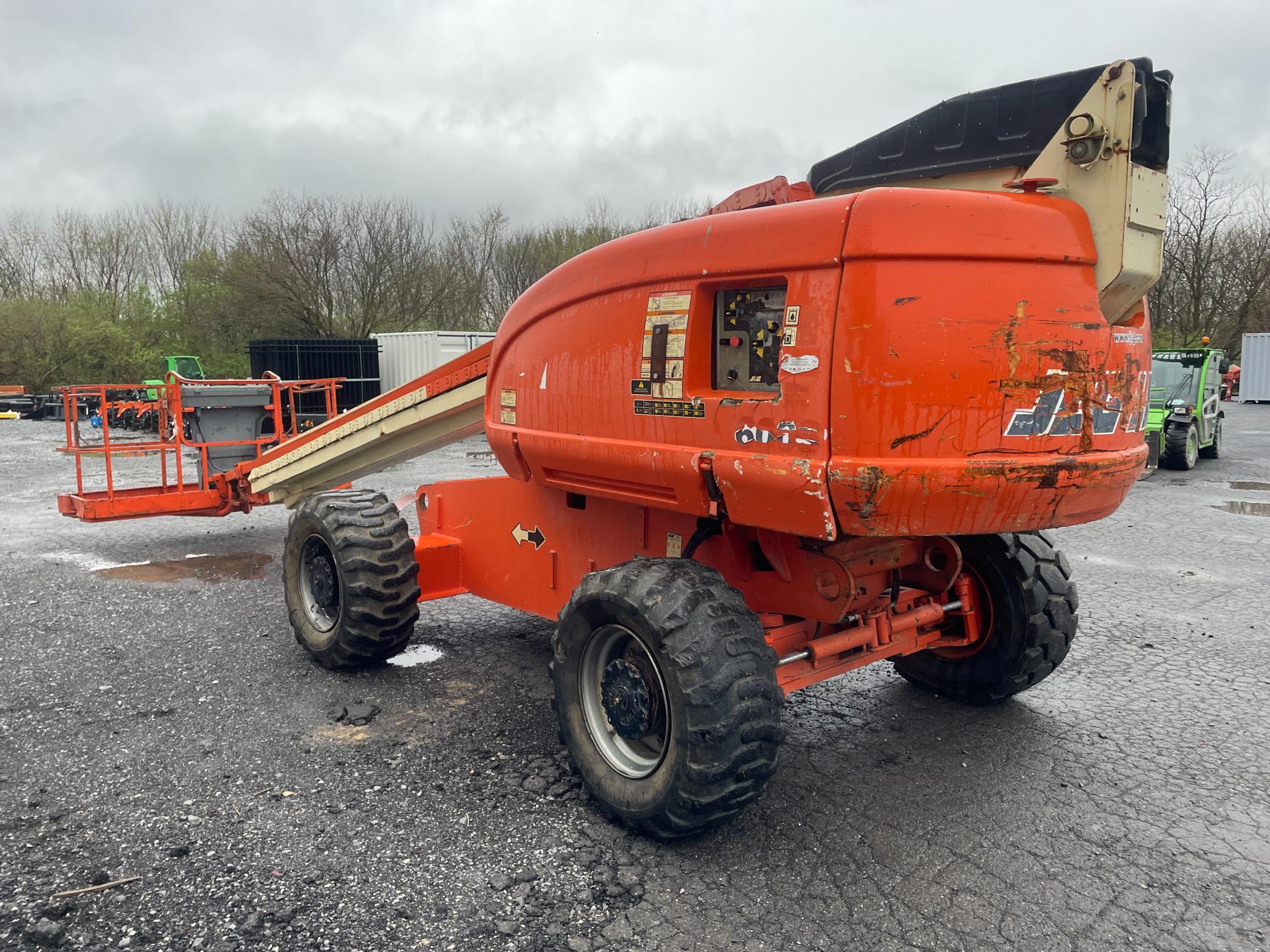 1997 JLG 600S 4X4 60' Boom Lift