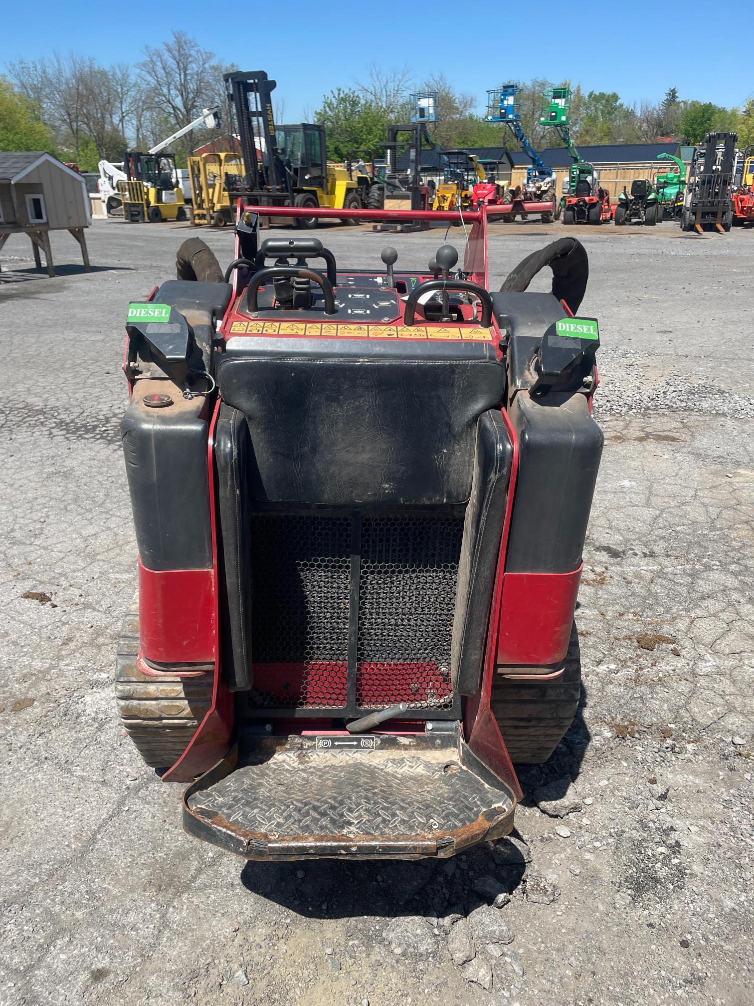 Toro Dingo TX-1000 Mini Stand On Skid Loader
