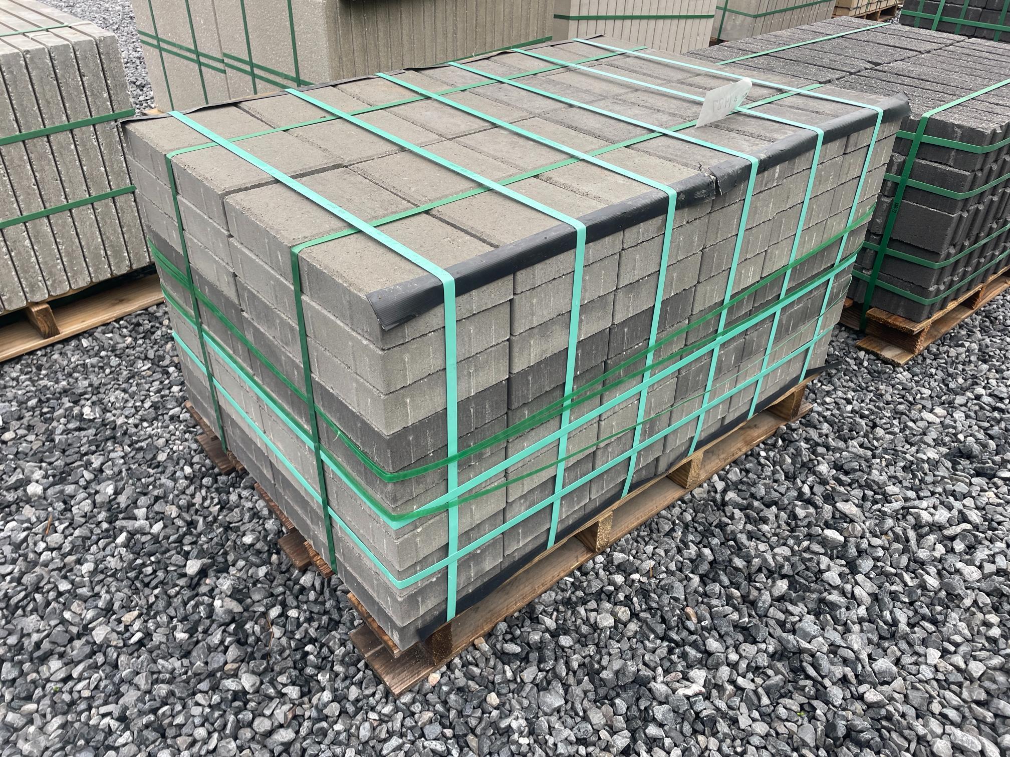 Skid Lot Of New Hanover Pavers Charcoal Blend