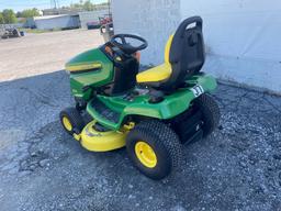 John Deere X350 42" Hydrostatic Riding Mower