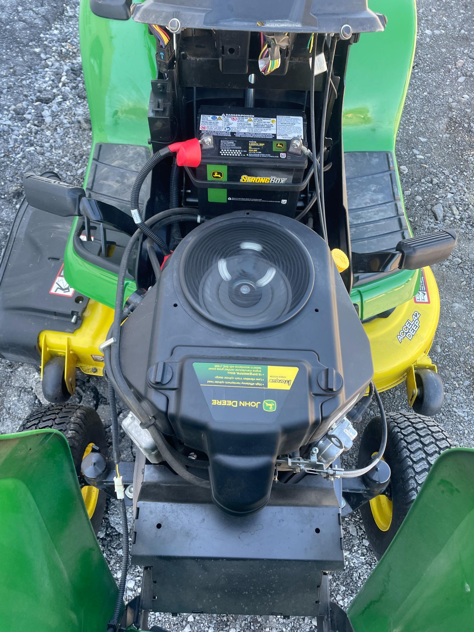 John Deere X350 42" Hydrostatic Riding Mower