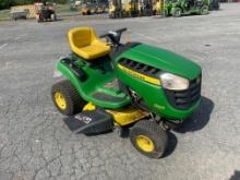 John Deere D105 42" Hydrostatic Riding Mower