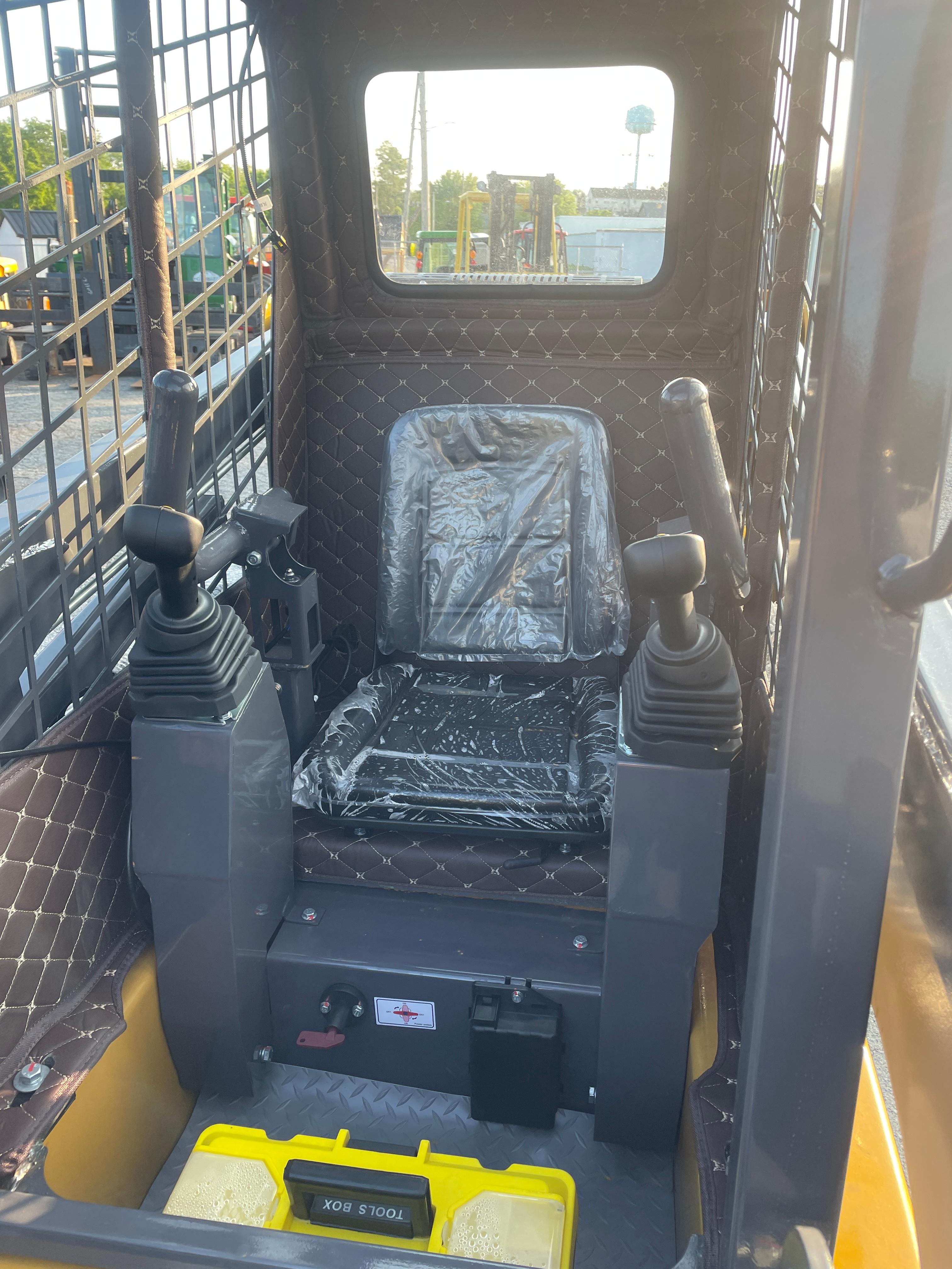 New 2025 AGT KRW232 Skid Loader