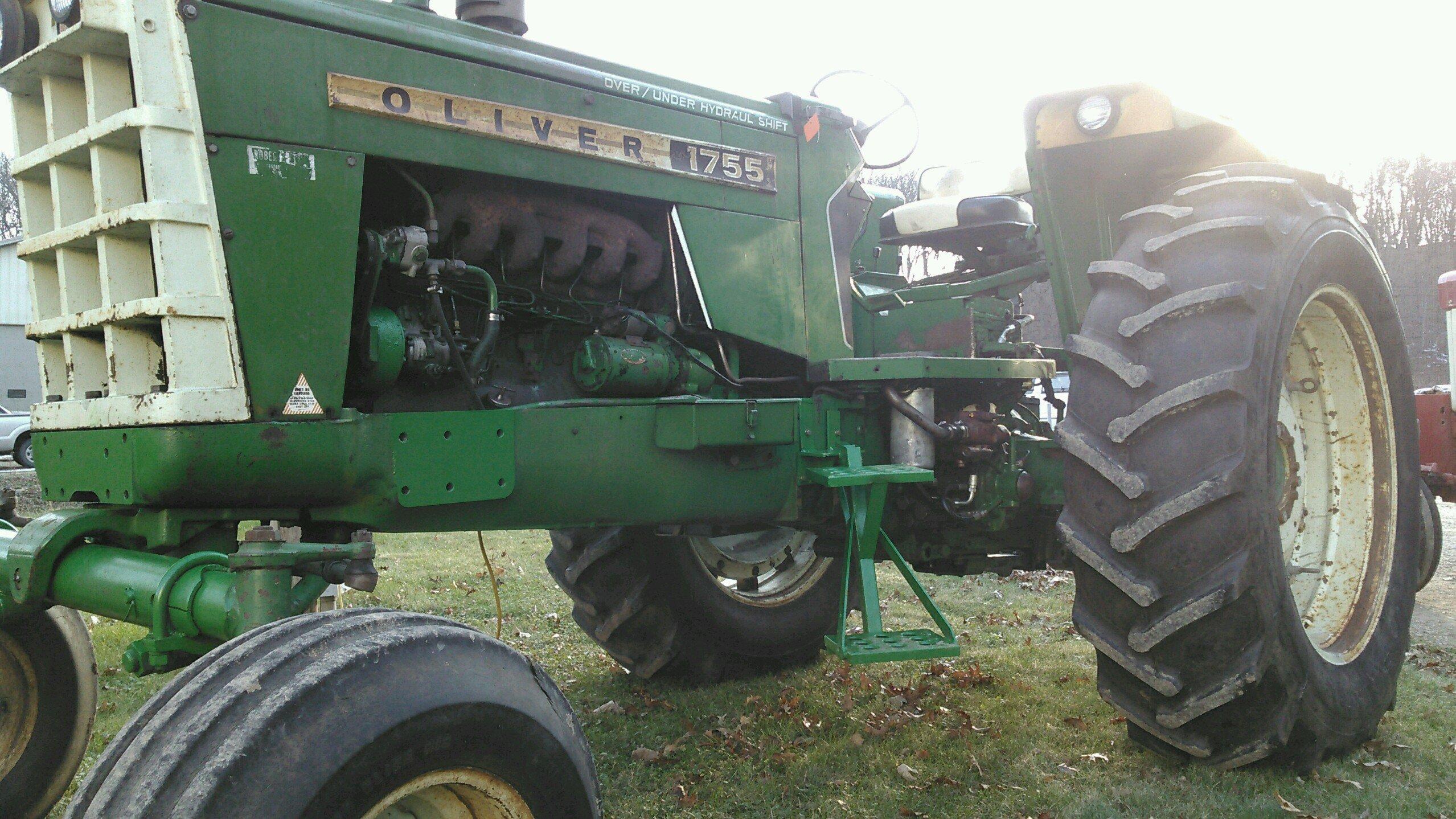 Oliver 1755 diesel tractor, complete overhaul 3 years ago, new tires, 5966 hours