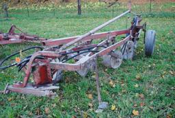 IH 710 4x14 with coulters, semi-mount plow, no ram