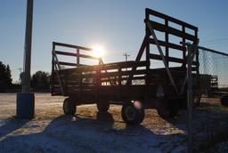 9'x18' Bundle wagon on Huskey running gear, with floatation tires