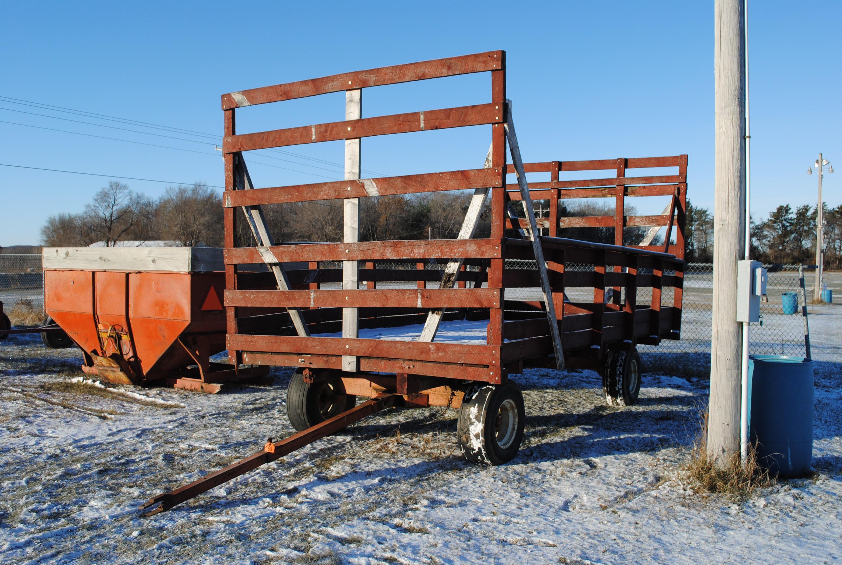 9'x18' Bundle wagon on Huskey running gear, with floatation tires