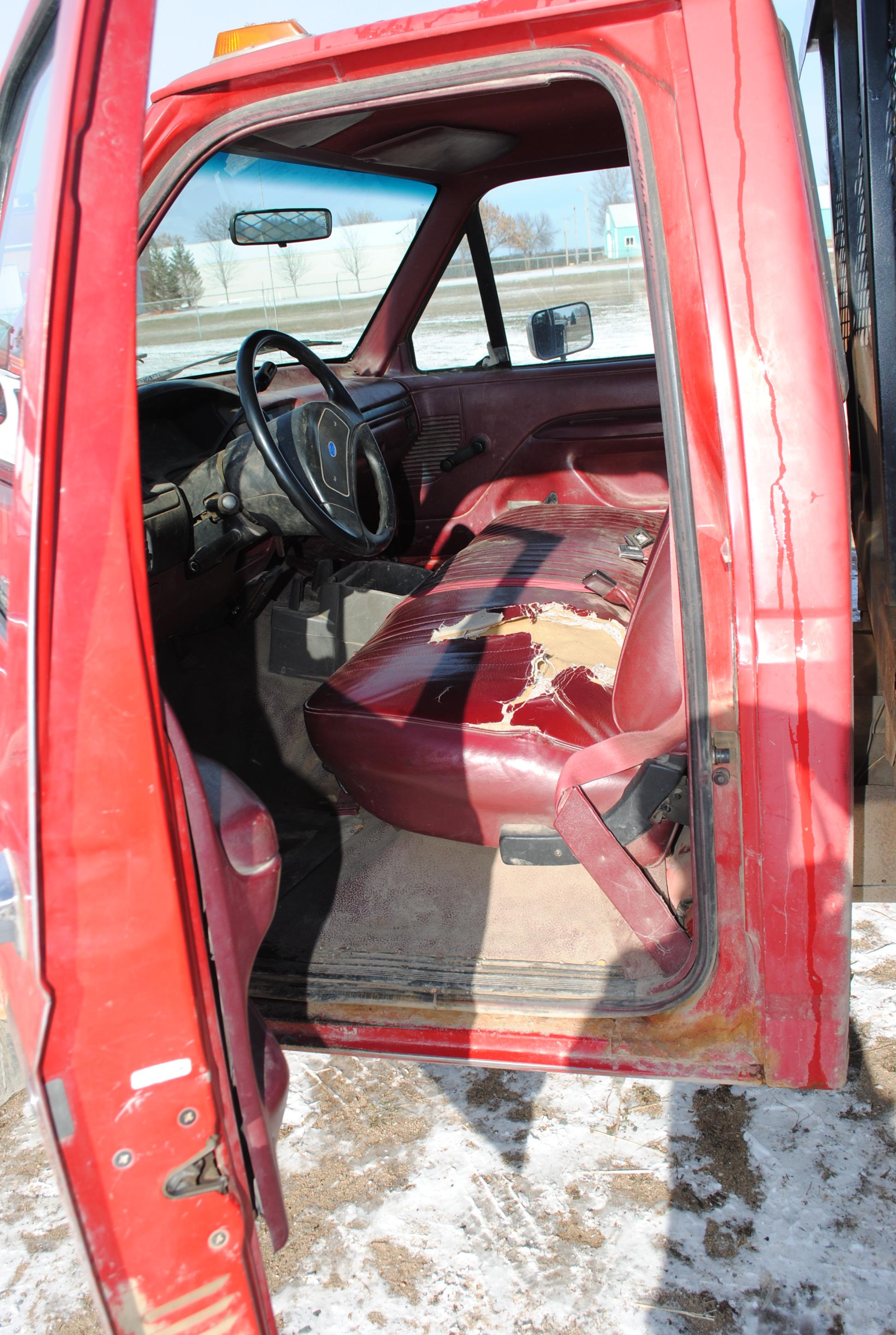 1994 F350, 2WD, 460, V8, Automatic, dually, 94" wide by 8'6" long flatbed with tool boxes, brake con