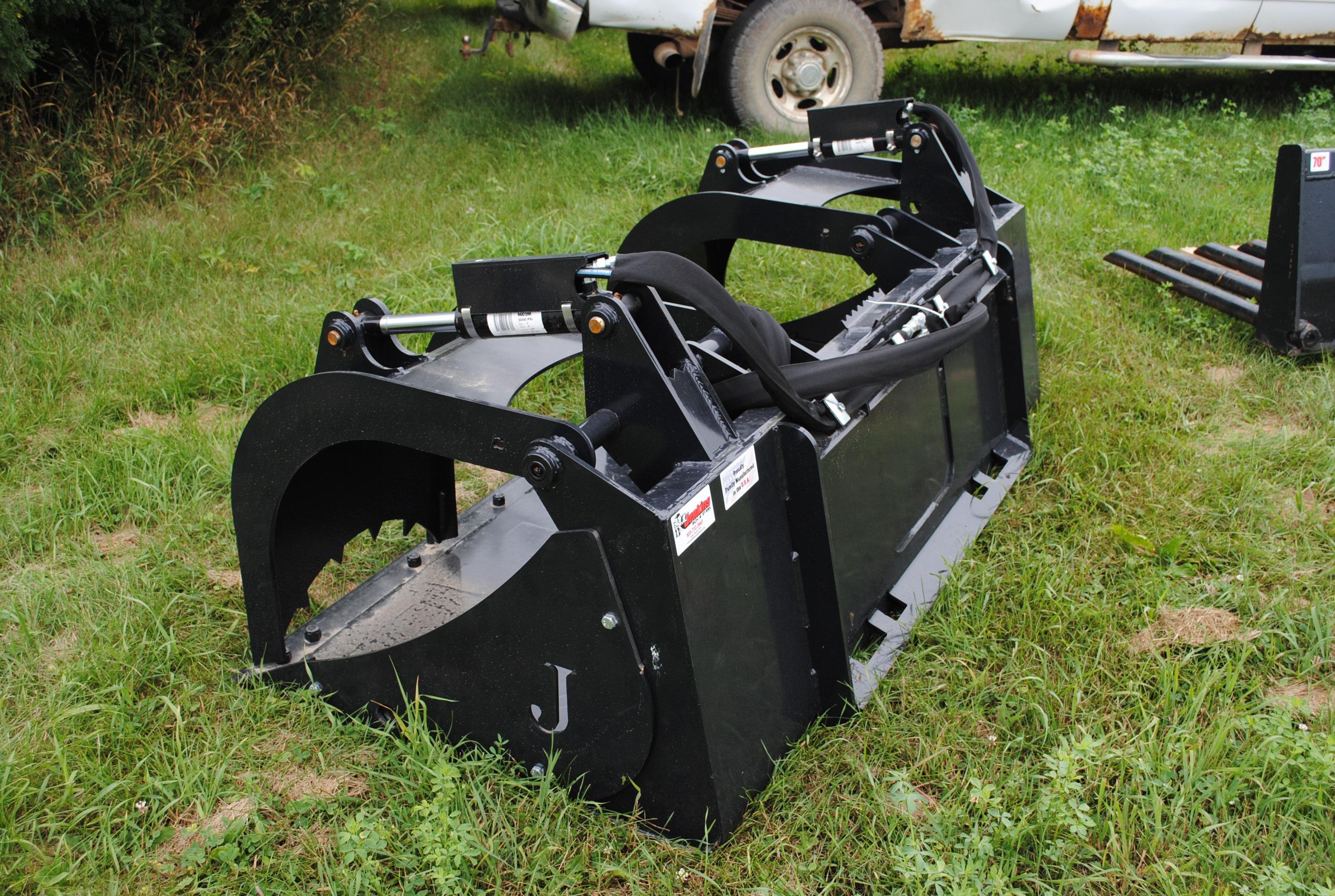 78" Grapple Bucket, bolt-on cutting edge, bolt-on side plates, universal skidsteer mount, new, Jenki