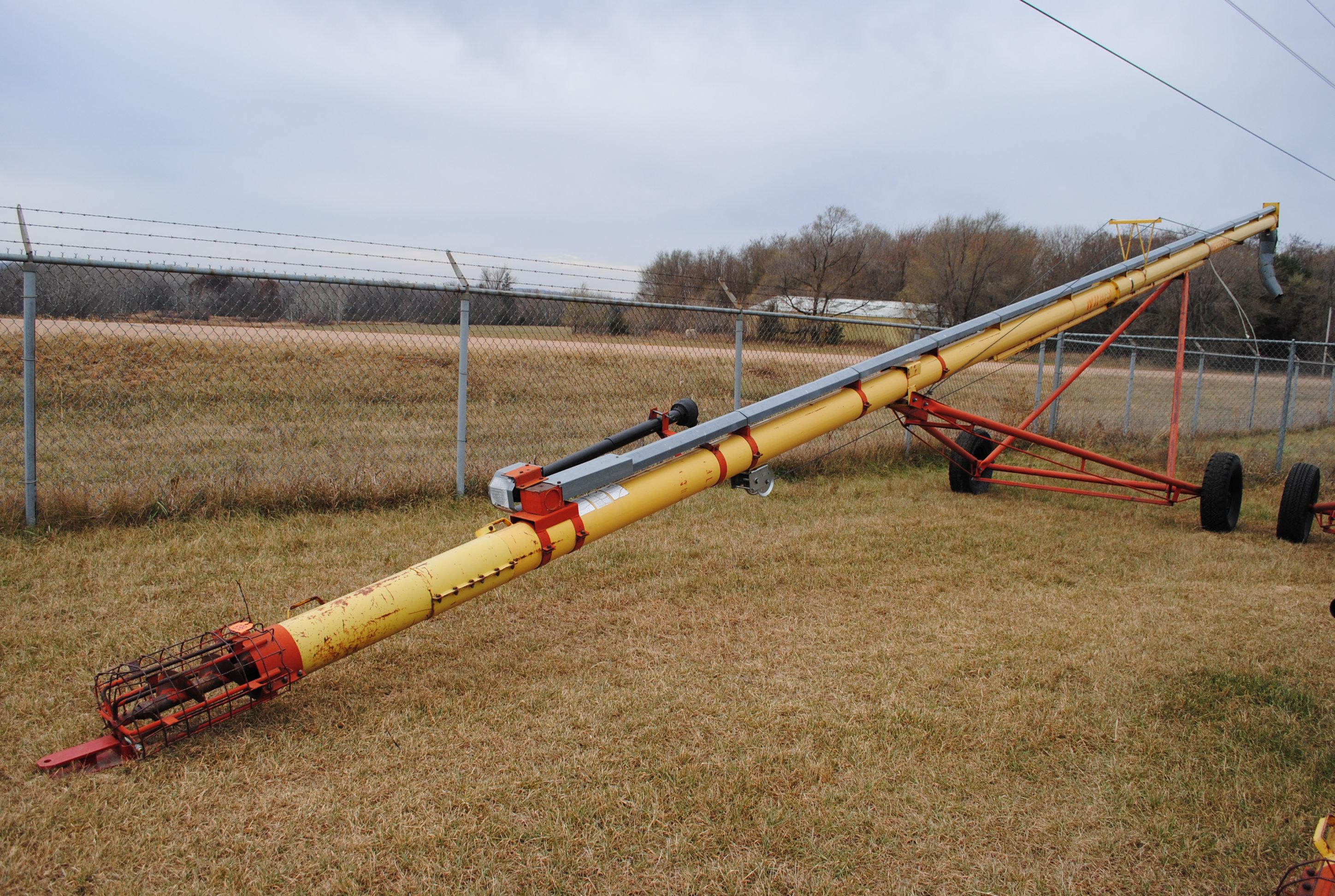 Westfield 80-51 auger, pto driven