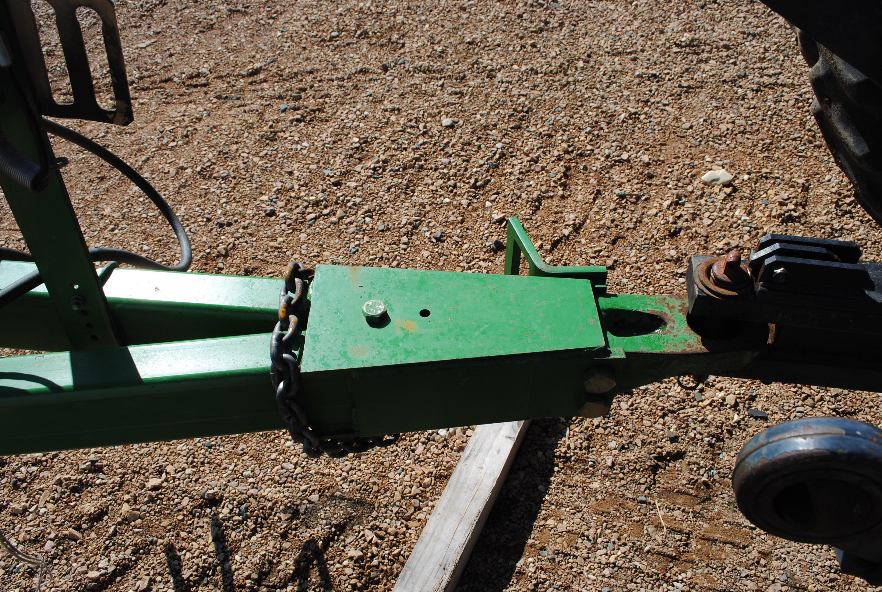 John Deere Model 510 5-shank ripper with front and rear discs, with disc cleaners, very nice conditi