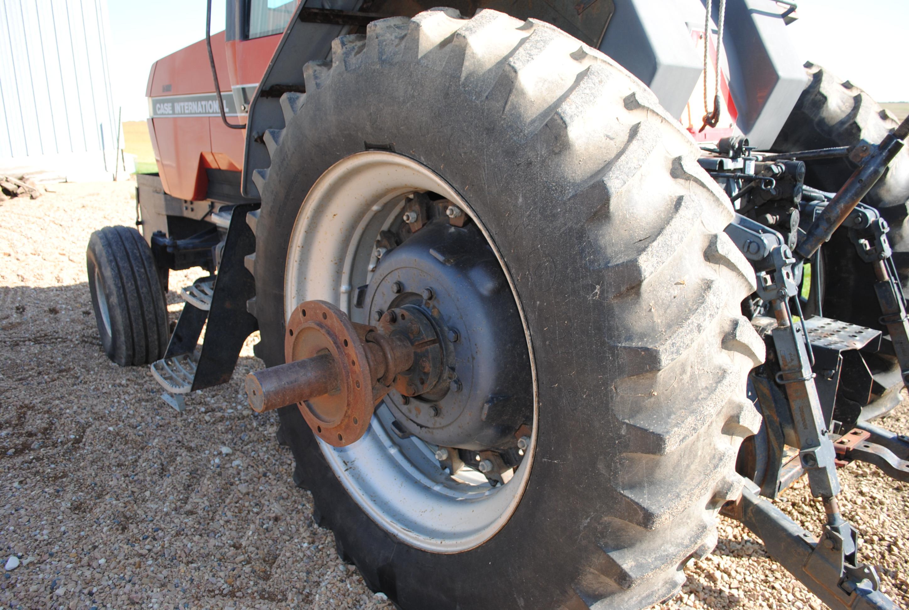 Case IH 7120 Tractor, Cab with heat and air conditioning, 3 hydraulics, dual pto, 3-point, 18.4R-42