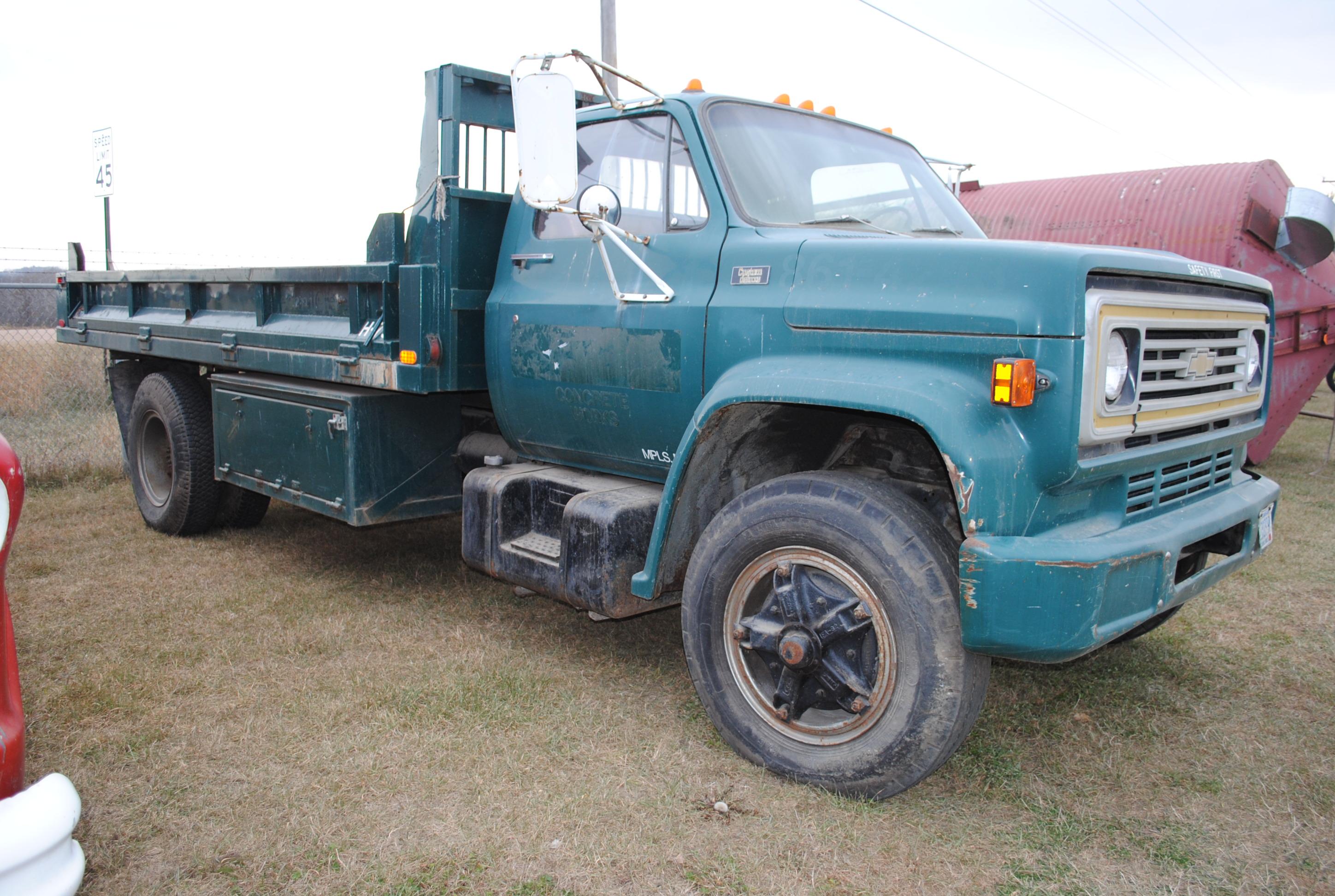 1979 Chevy truck model TK - NO TITLE, V8, big block, truck does not run, brakes don't work, 16' cont