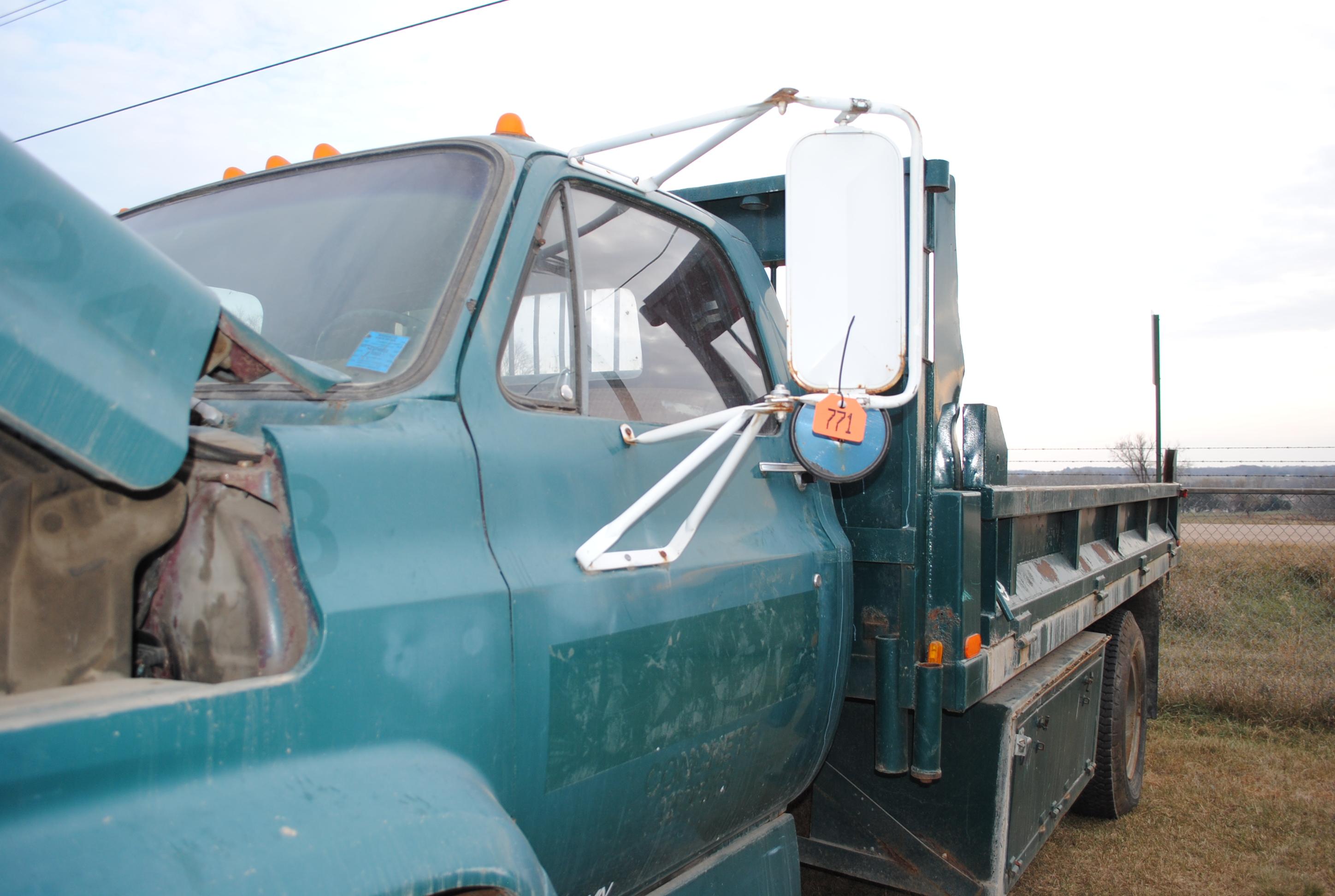 1979 Chevy truck model TK - NO TITLE, V8, big block, truck does not run, brakes don't work, 16' cont