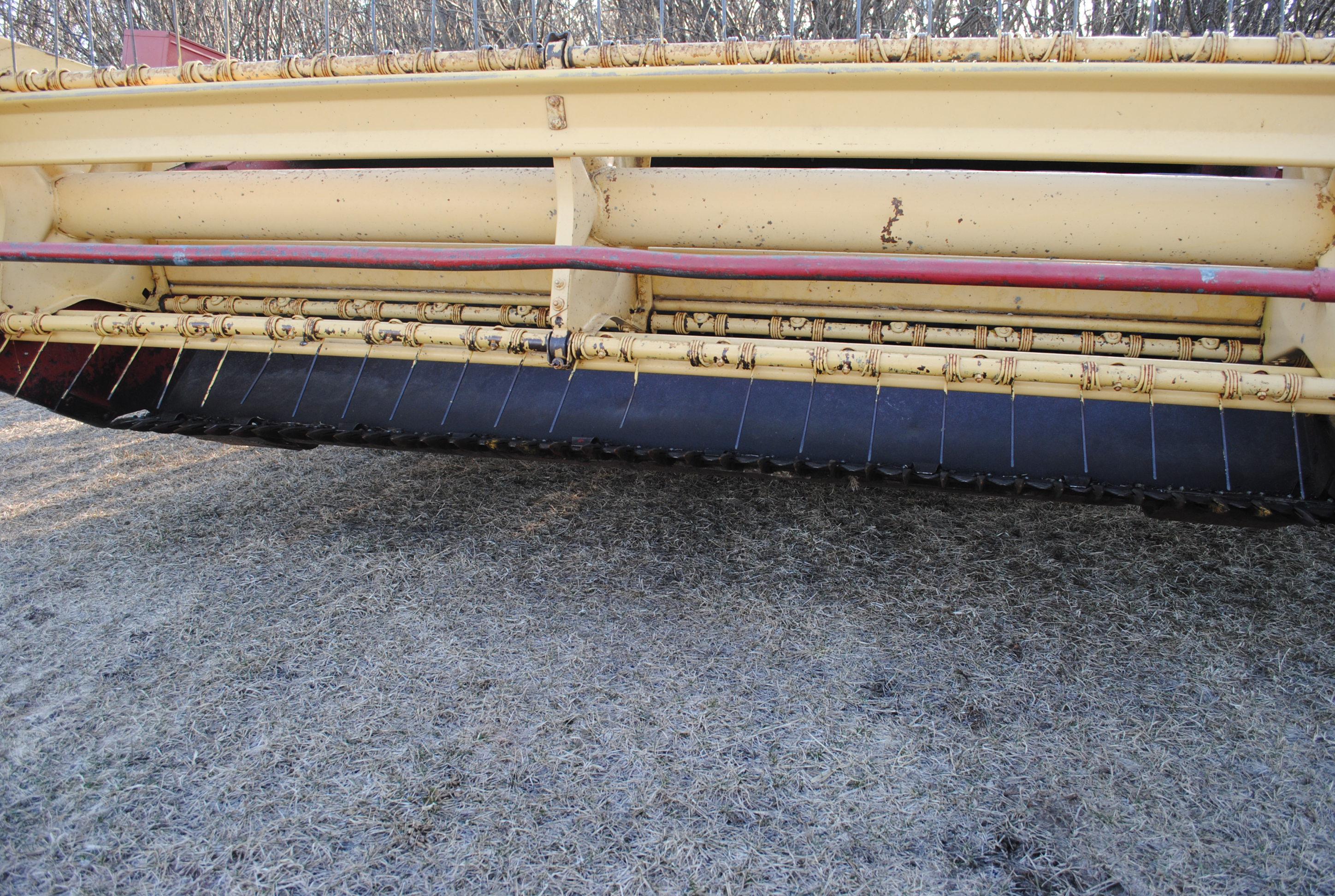 New Holland 479 Haybine, new sickle section put in last year, works