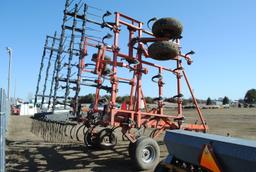 Deutz-Allis 30' field cultivator with 3-bar harrow, Model V1400,