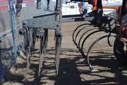 Deutz-Allis 30' field cultivator with 3-bar harrow, Model V1400,