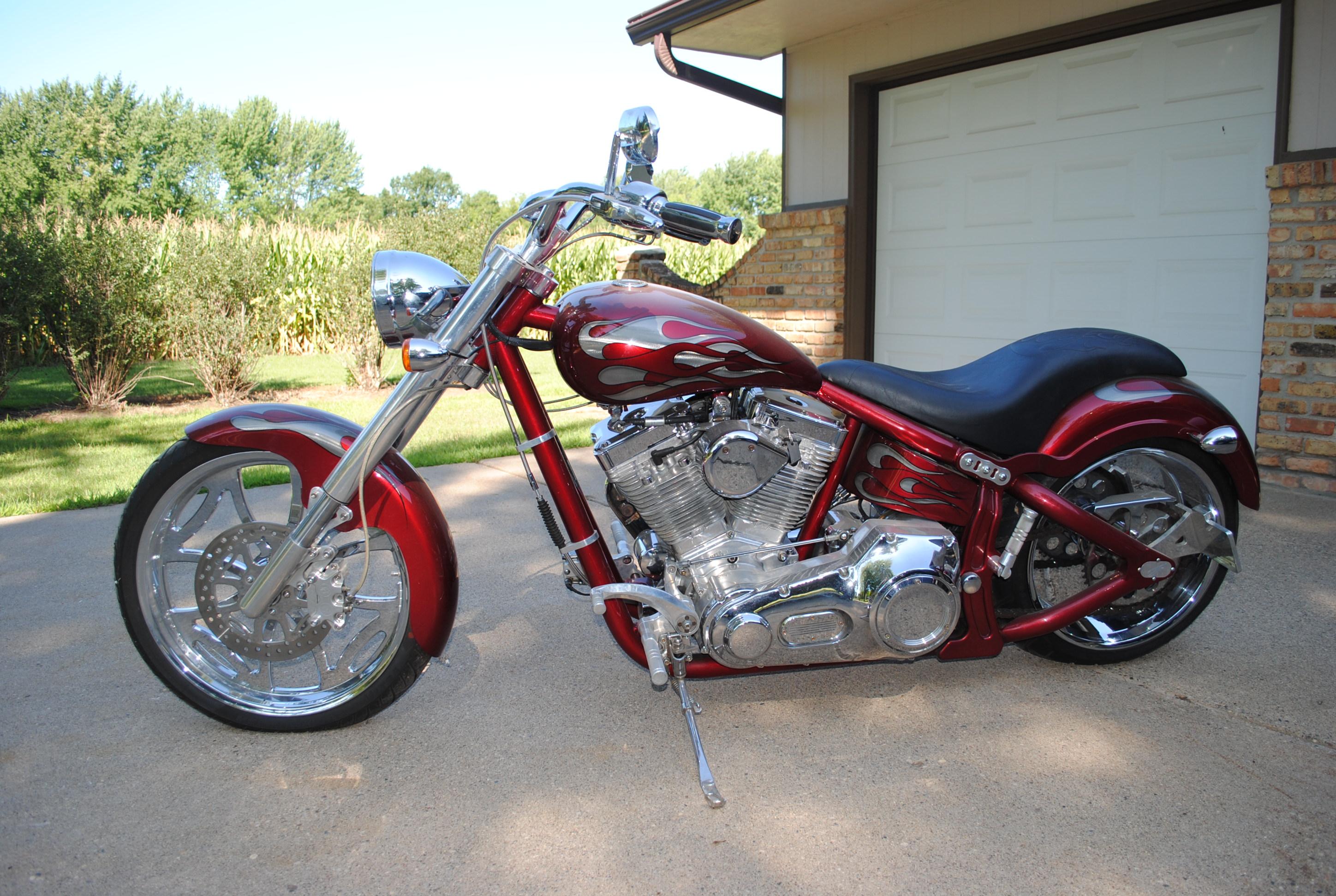 2004 Swift Custom Chopper Motorcycle with S&S motor, new tires, new seat, chromed out. Titled - Sale