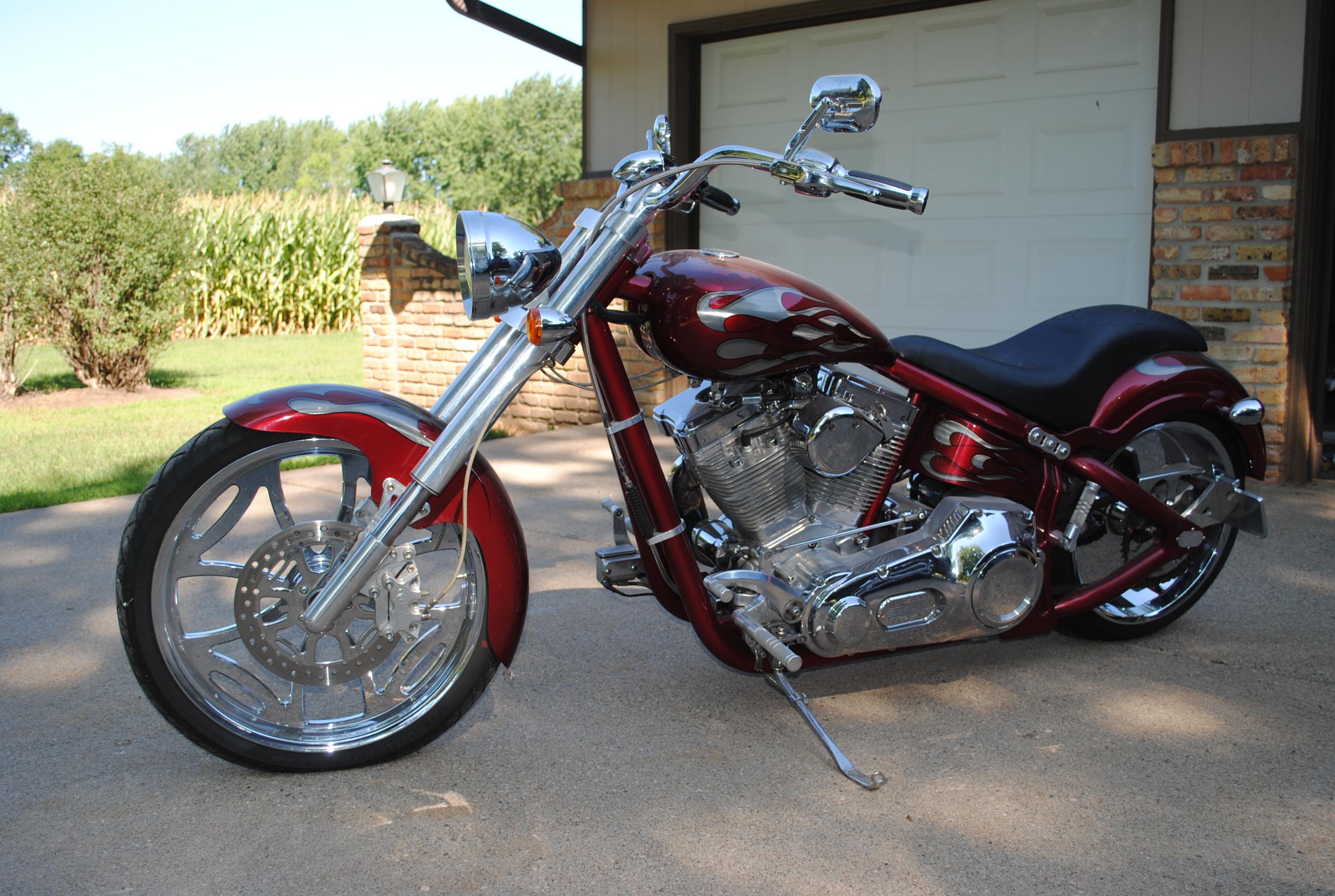 2004 Swift Custom Chopper Motorcycle with S&S motor, new tires, new seat, chromed out. Titled - Sale