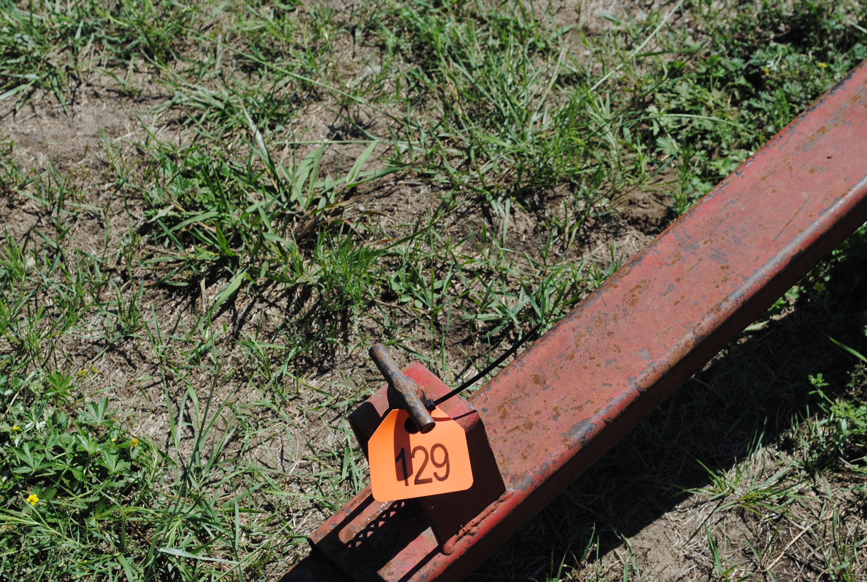 Forage King 10-ton 4-wheel running gear with extendable pole