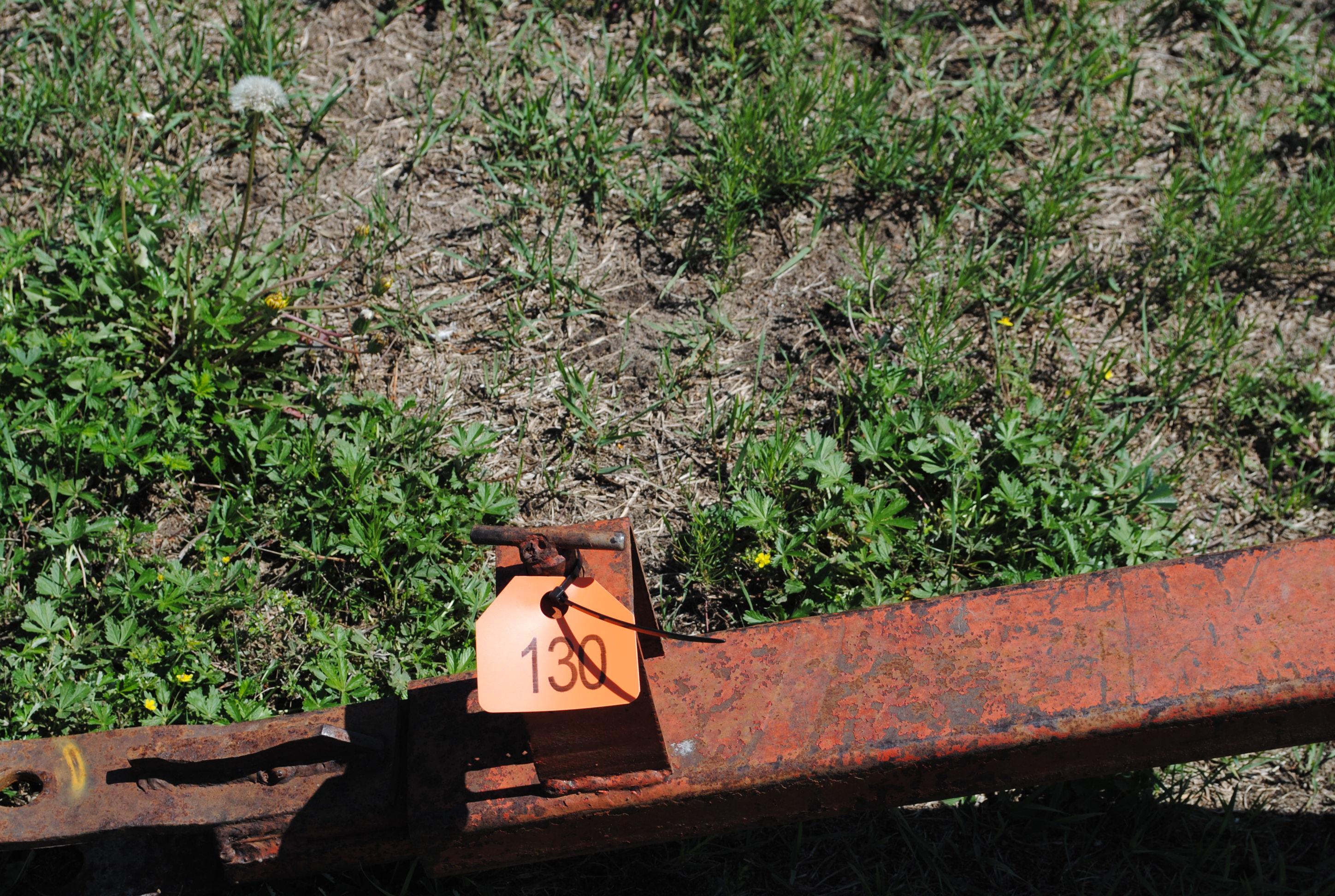 Forage King 10-ton 4-wheel running gear with extendable pole