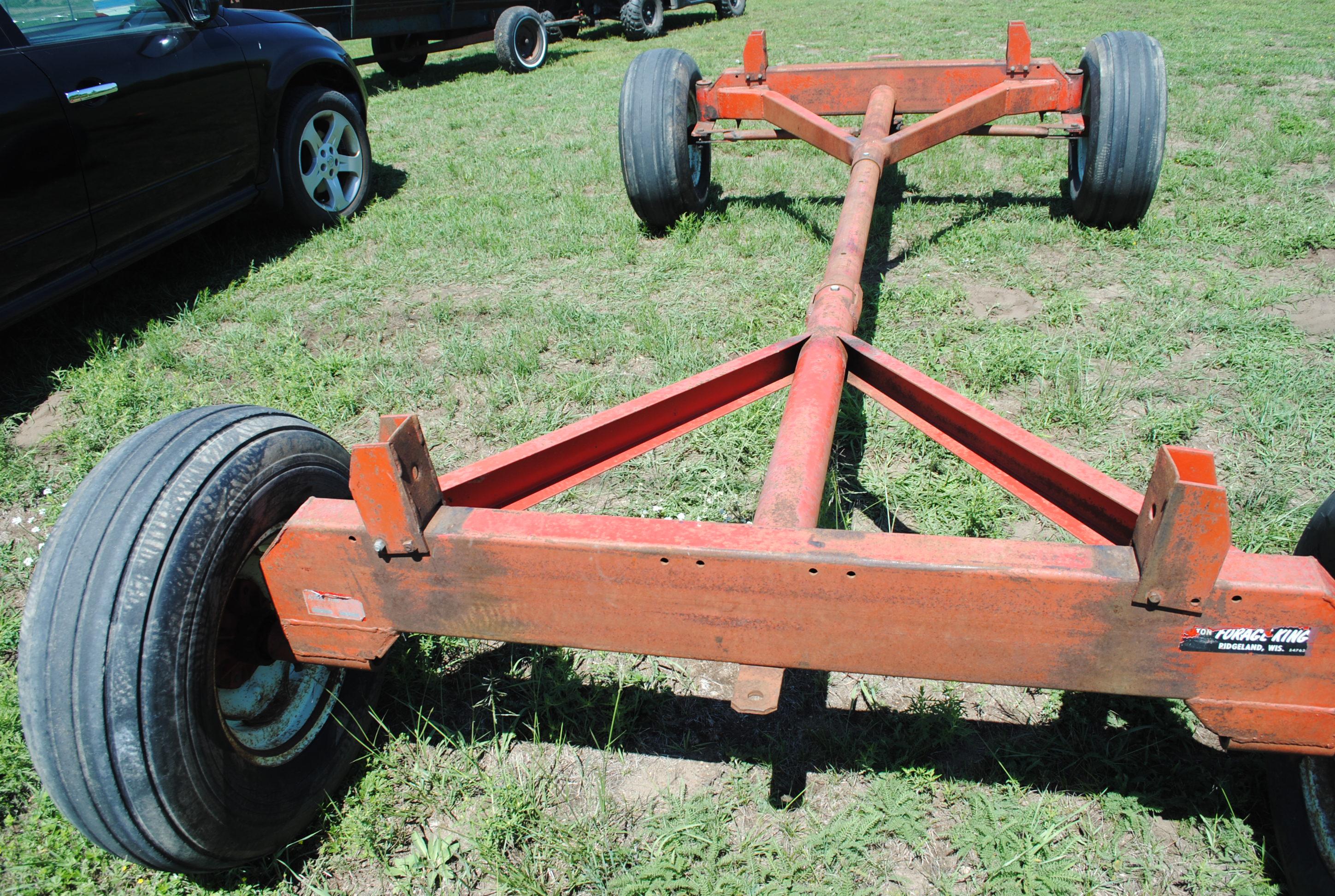 Forage King 10-ton 4-wheel running gear with extendable pole
