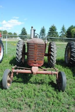 Massey Harris 30, wf, gas,fenders, 540 pto, runs & drives, 11-38 rears, 5.60-15 fronts, **KEY