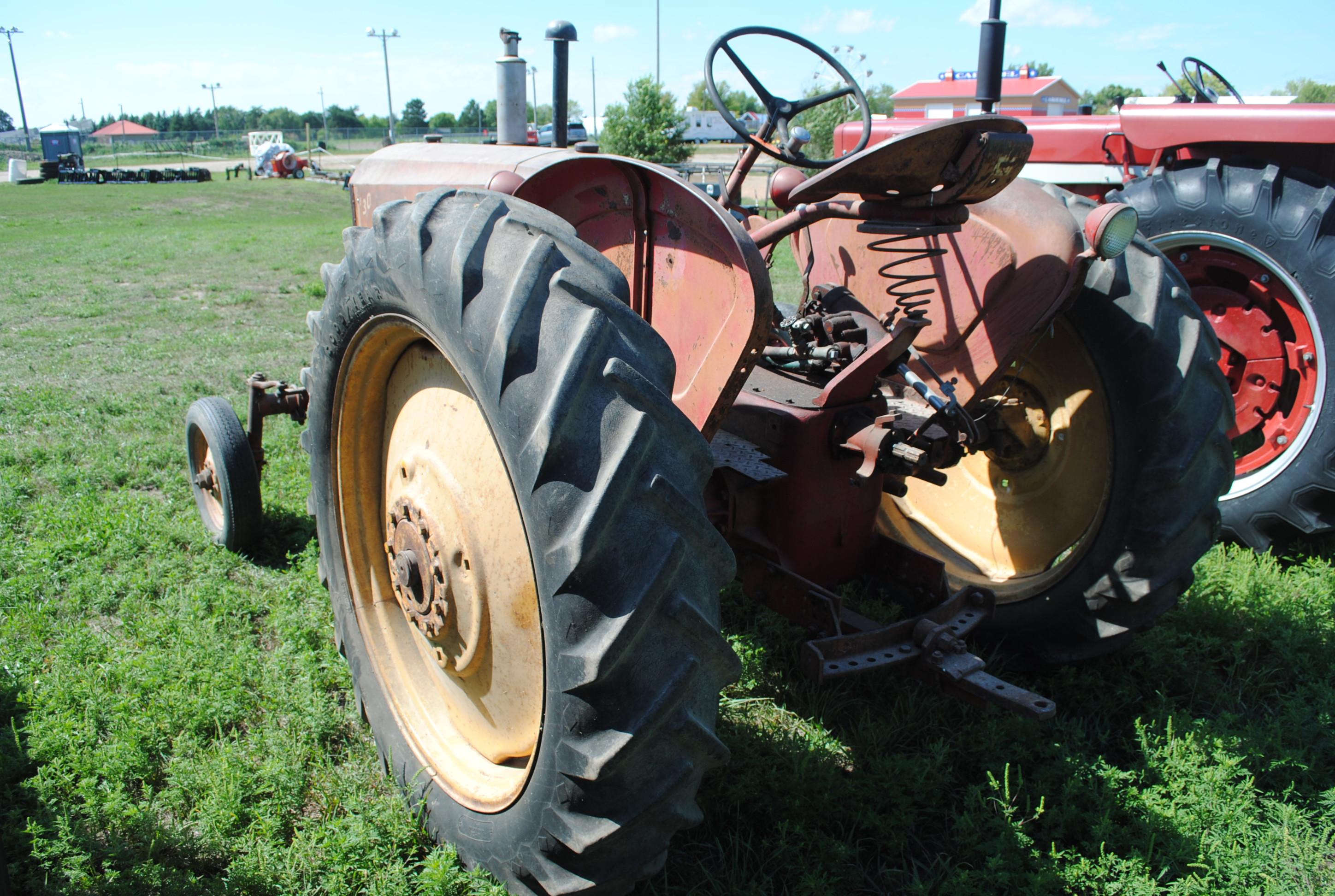 Massey Harris 30, wf, gas,fenders, 540 pto, runs & drives, 11-38 rears, 5.60-15 fronts, **KEY