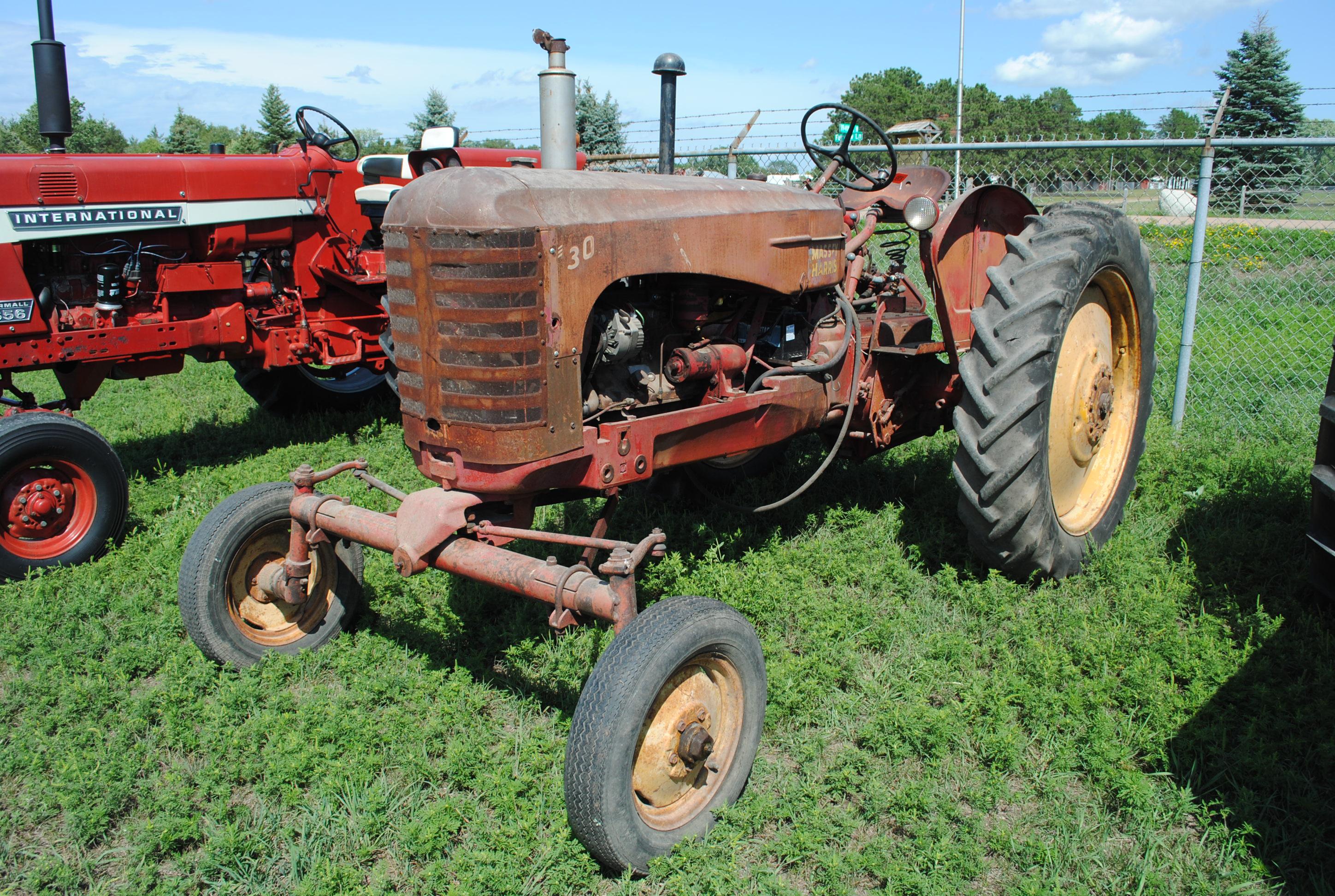 Massey Harris 30, wf, gas,fenders, 540 pto, runs & drives, 11-38 rears, 5.60-15 fronts, **KEY