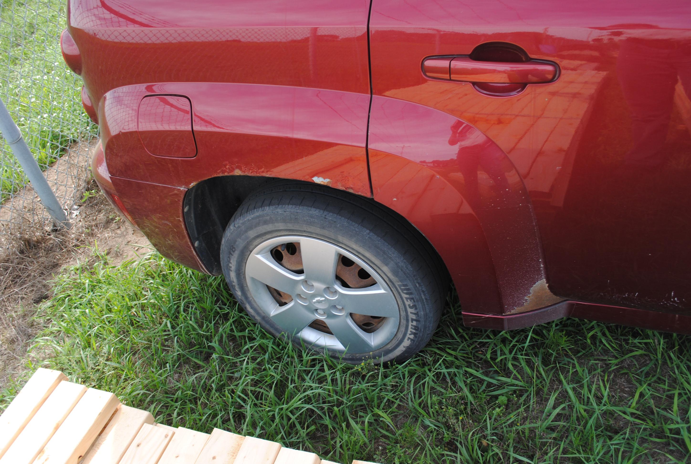 **2008 Chevy HHR, 4-door, cloth interior, manual with new clutch, power windows/locks, shows 147,239