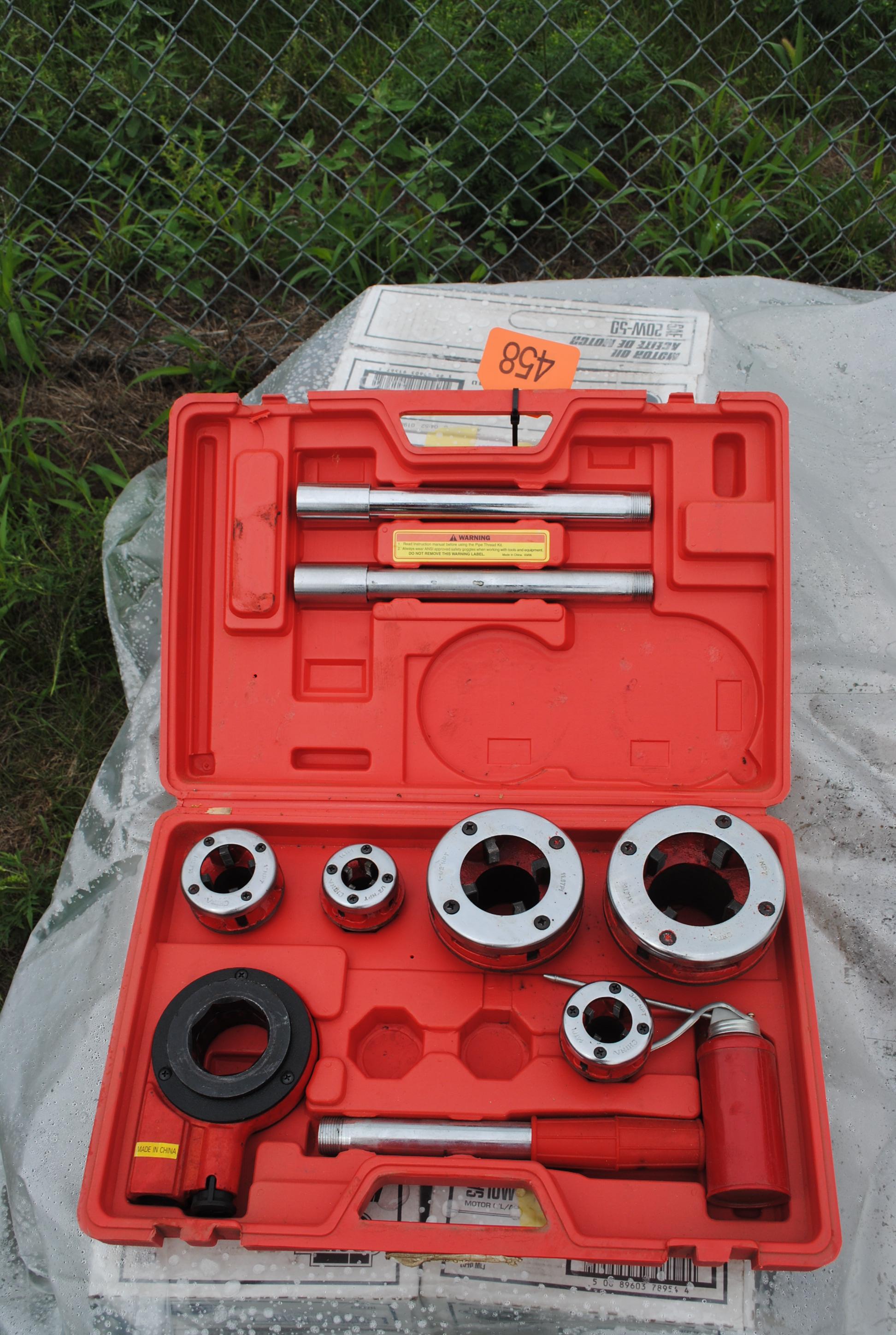 Pipe threader kit