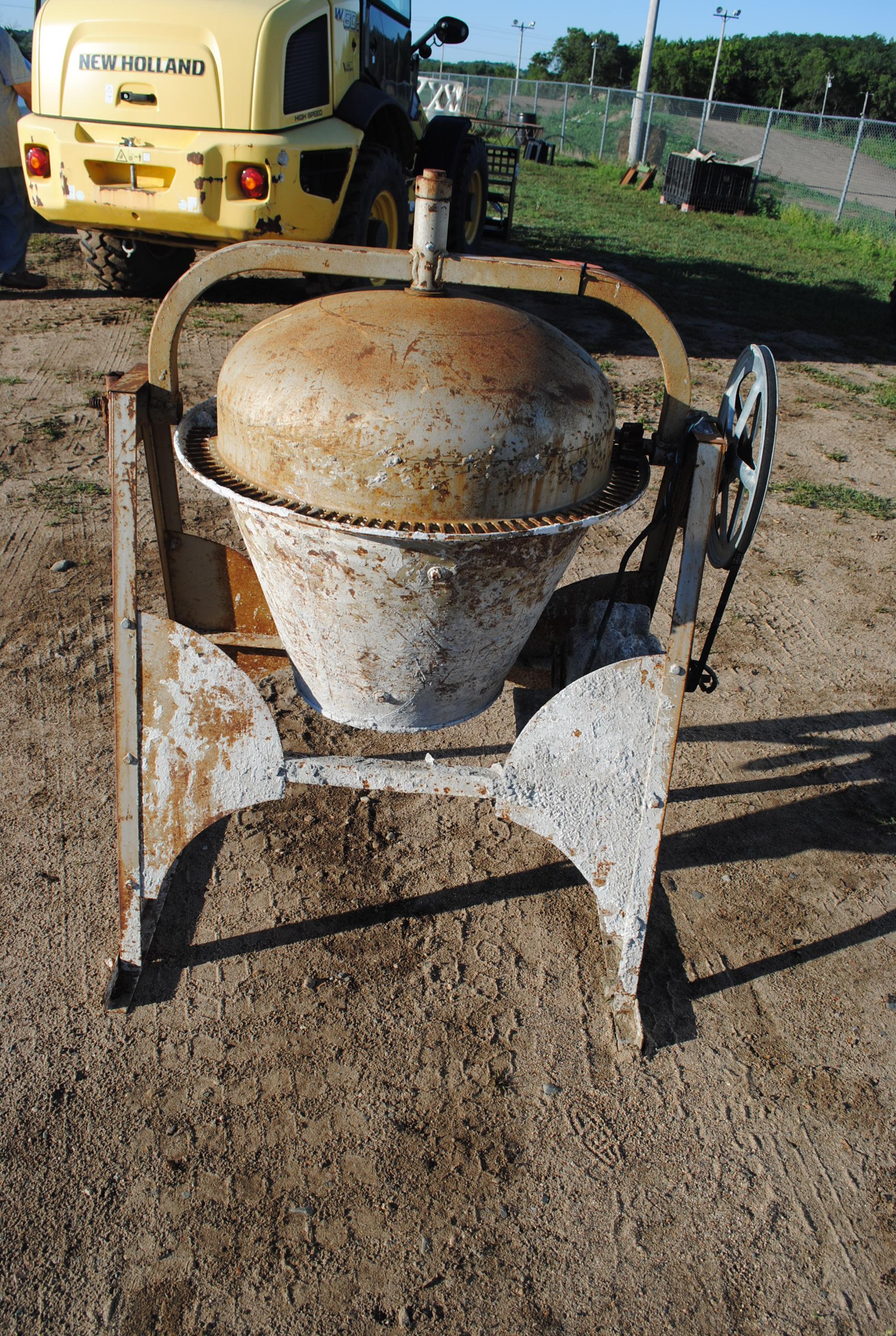 Cement mixer