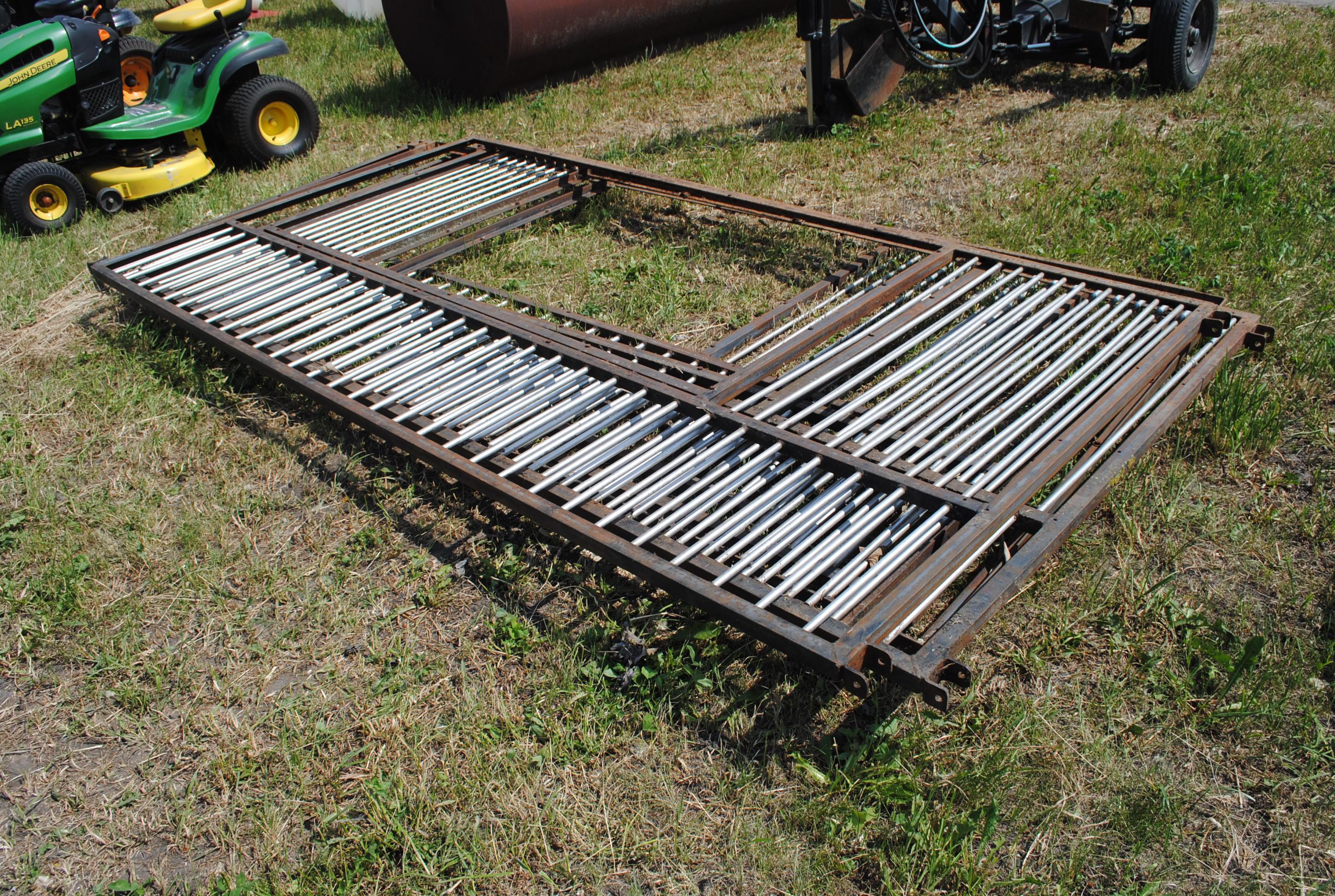 Metal stall frames, 6 of them approx. 10.5' long