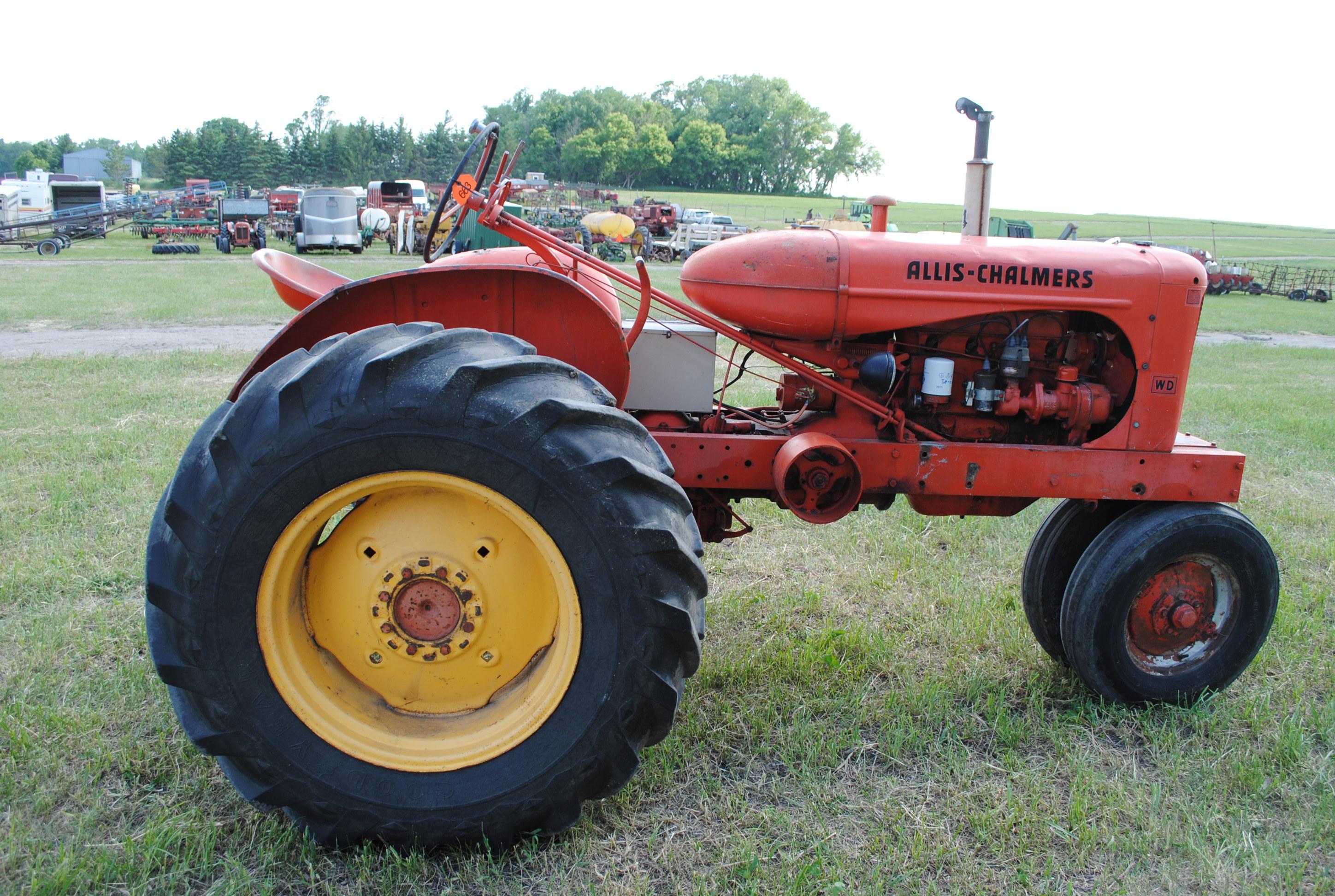 Allis Chalmers 'WD', narrow front, fenders, 3-point, 12-volt, currently not running but owner states