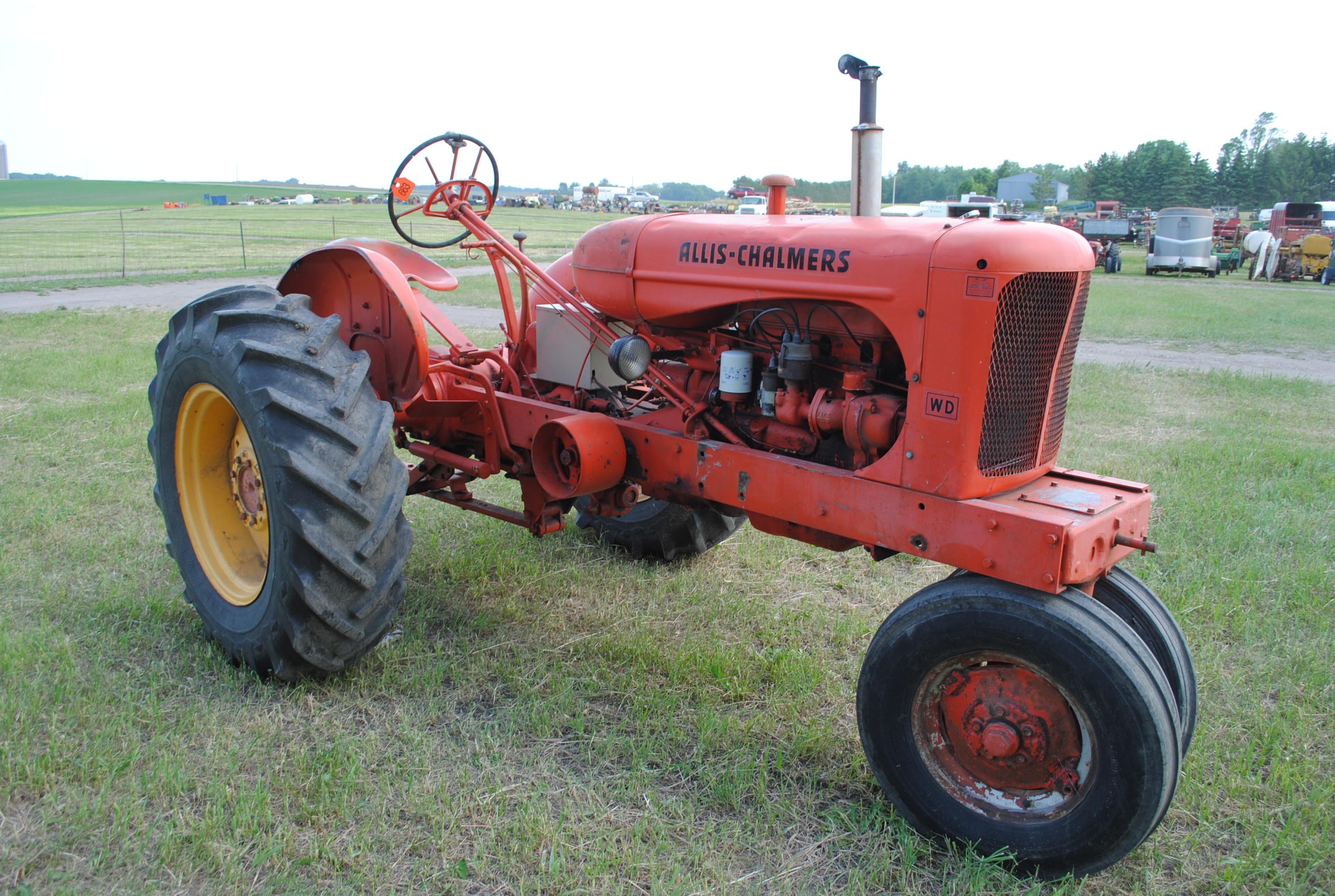 Allis Chalmers 'WD', narrow front, fenders, 3-point, 12-volt, currently not running but owner states