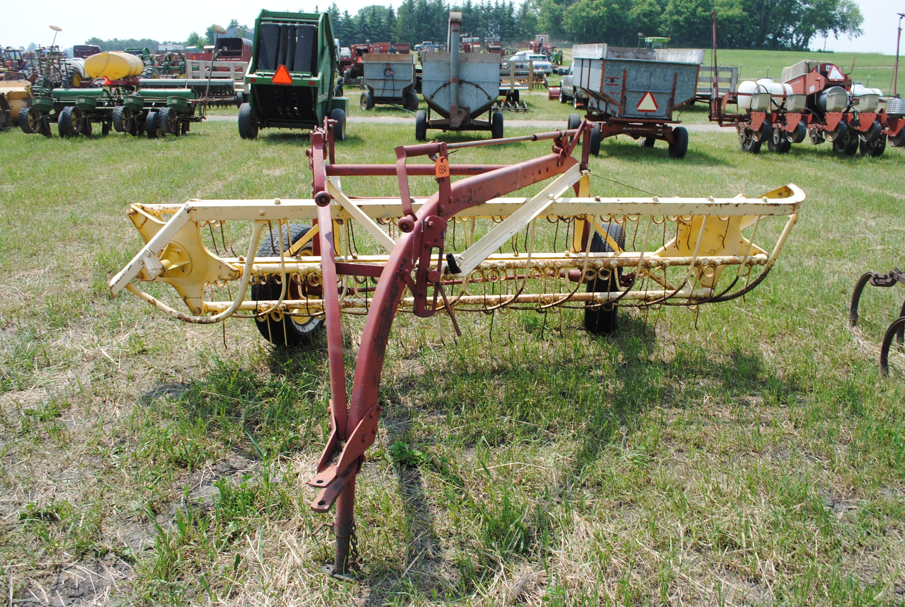 New Holland 56 Hay rake, works