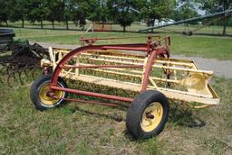 New Holland 56 Hay rake, works