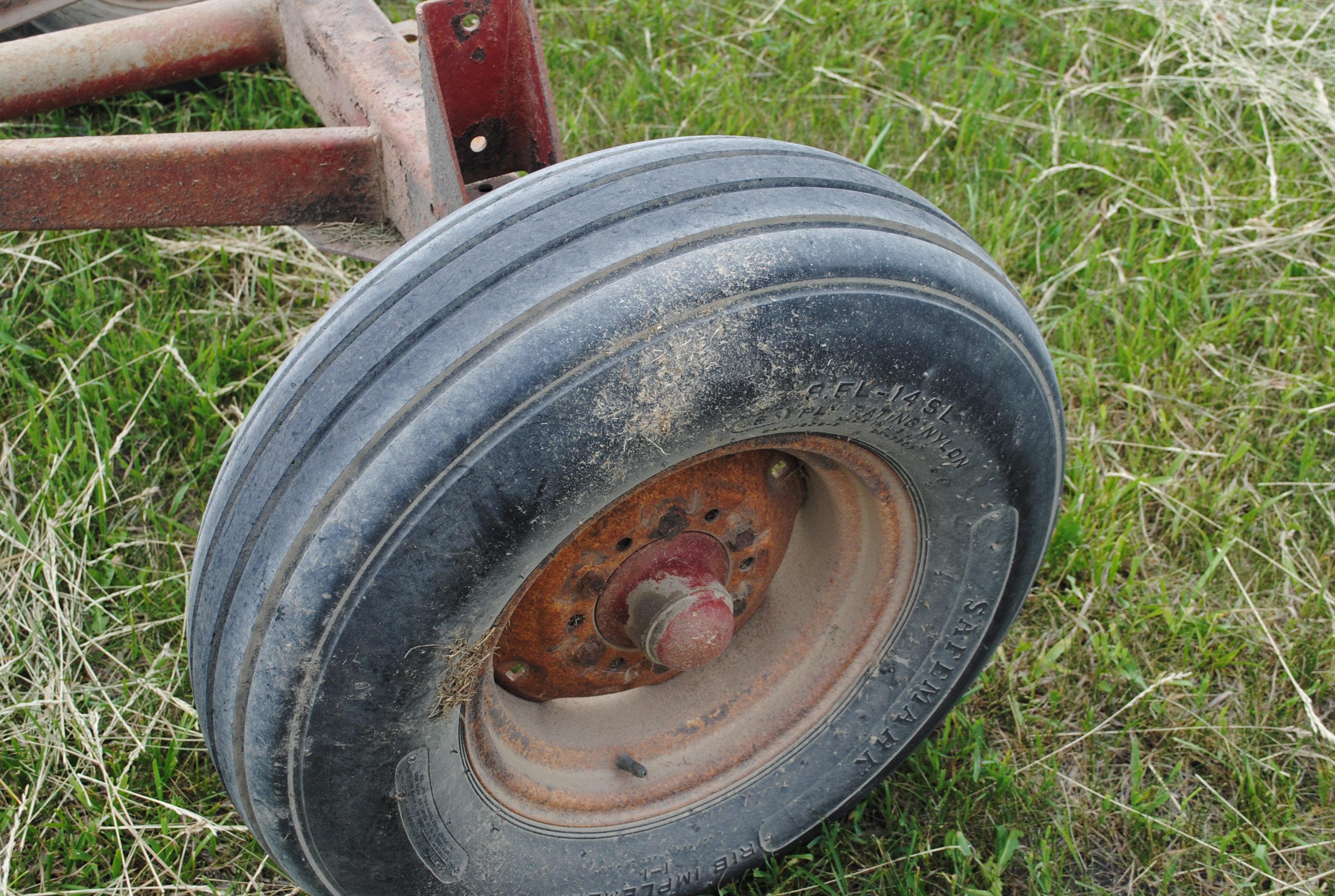 New Holland 4-wheel running gear