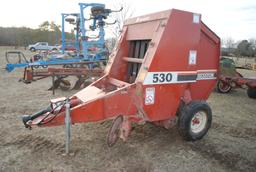 Hesston 530 Round baler, makes approx. 4' bales