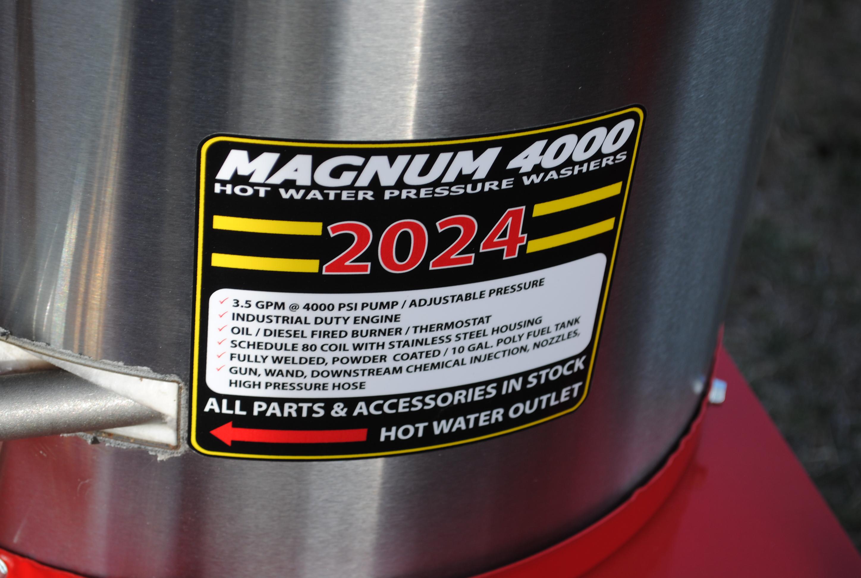 Magnum 4000 Pressure Washer hot water, wand and nozzles included, new - never had oil in it - read t
