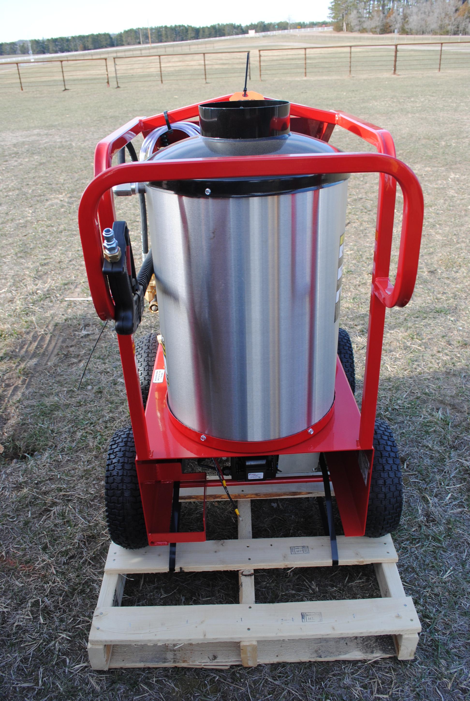 Magnum 4000 Pressure Washer hot water, wand and nozzles included, new - never had oil in it - read t