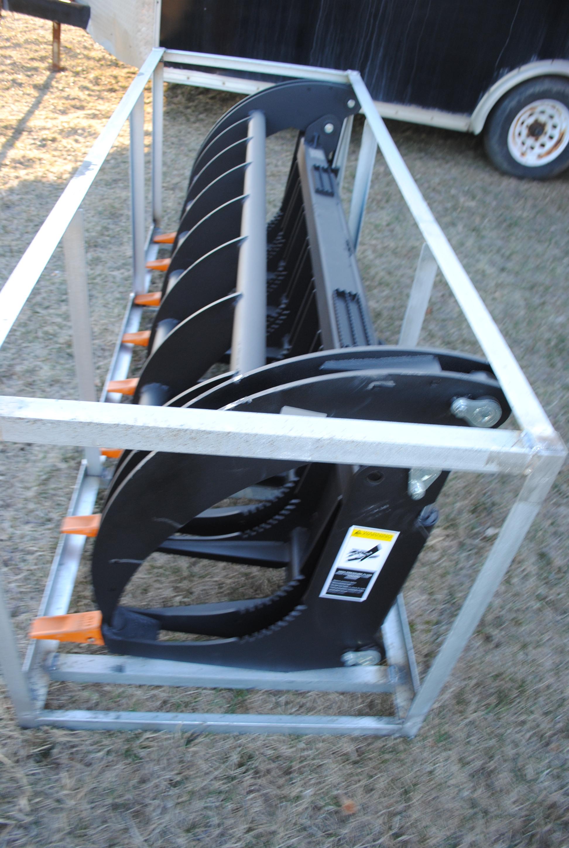 Greatbear 78" Heavy Grass Fork Grapple, operating pressure: 16Mpa, universal skidsteer mount, new