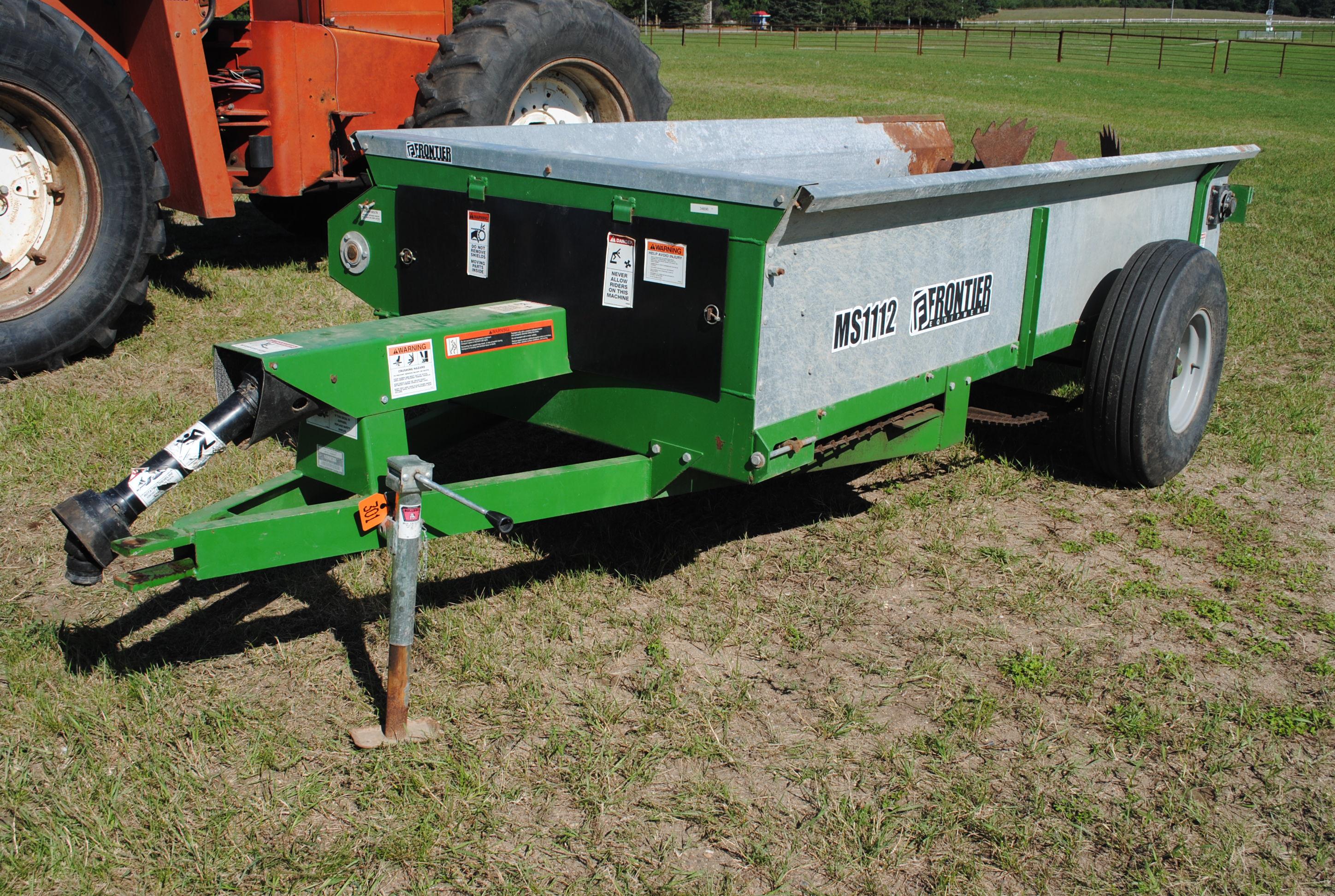 Frontier MS1112 Manure spreader, poly floor, single beater