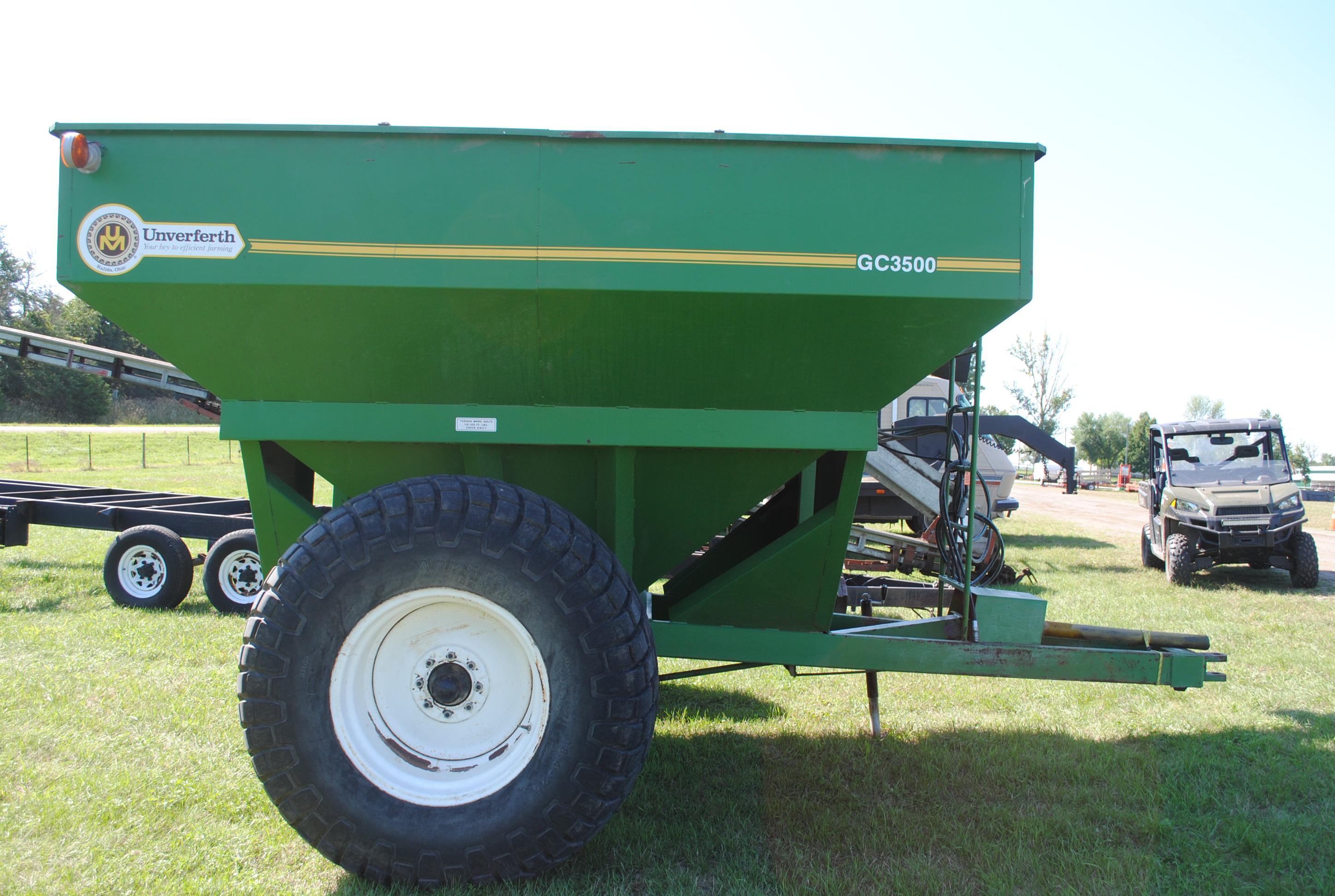 Unverferth GC3500 Grain cart with 12" unload auger, 1,000 pto, light kit, newer gear box put on 4-5