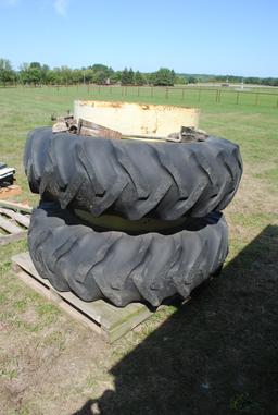 Pair of 18.4-38 band duals with hardware