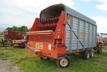 Meyers 500 Series 16' Forage wagon on 12-ton running gear, 12.5L tires, fold down extension, 4 beate