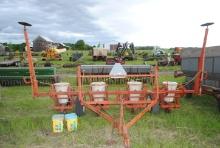 Allis Chalmers 4-row planter