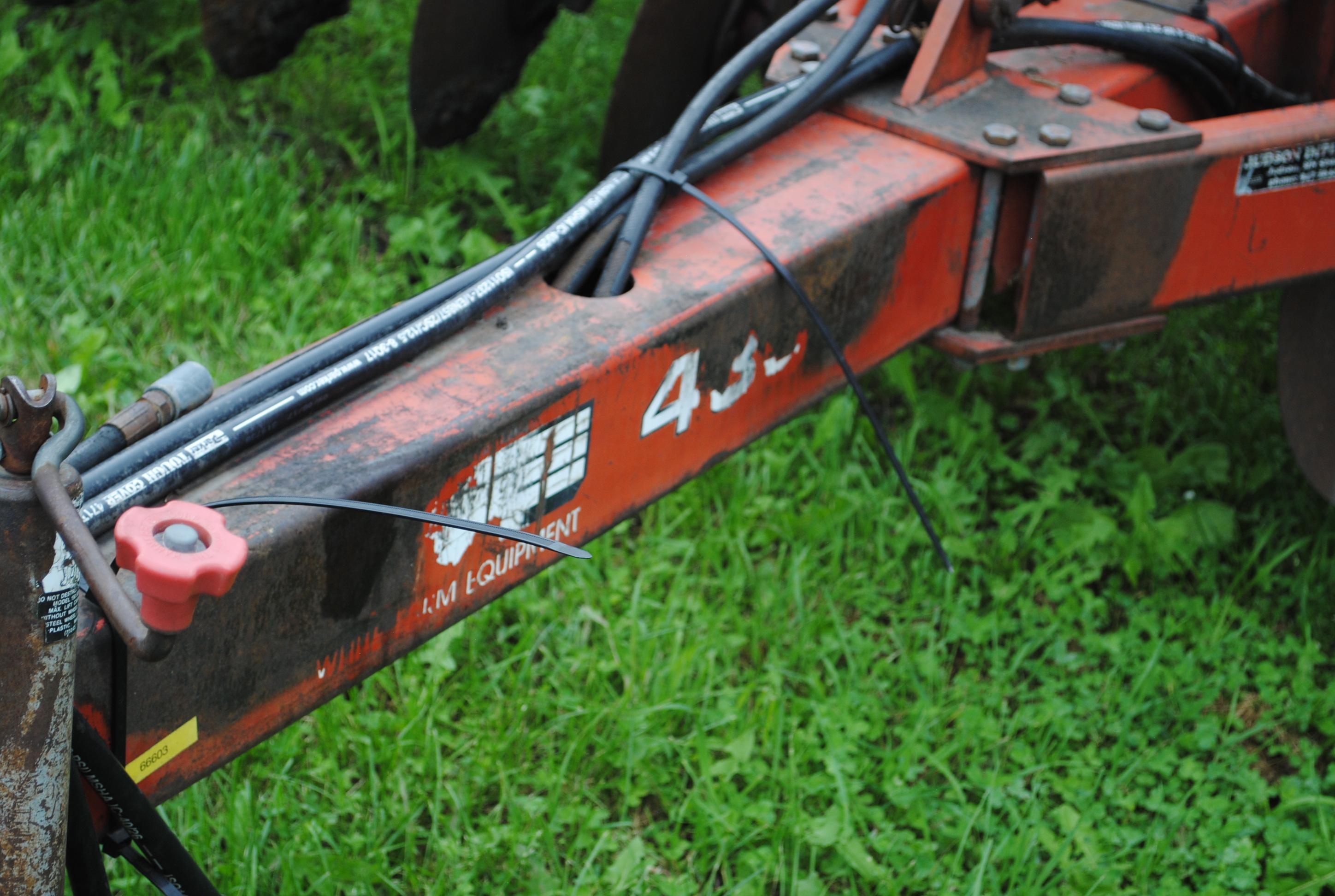 White 435 Disc Ripper, 11'