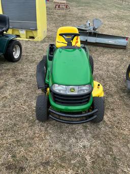 John Deere LA 115 Rider mower w/ 42" Deck, hydrostatic, hours show 268 - KE
