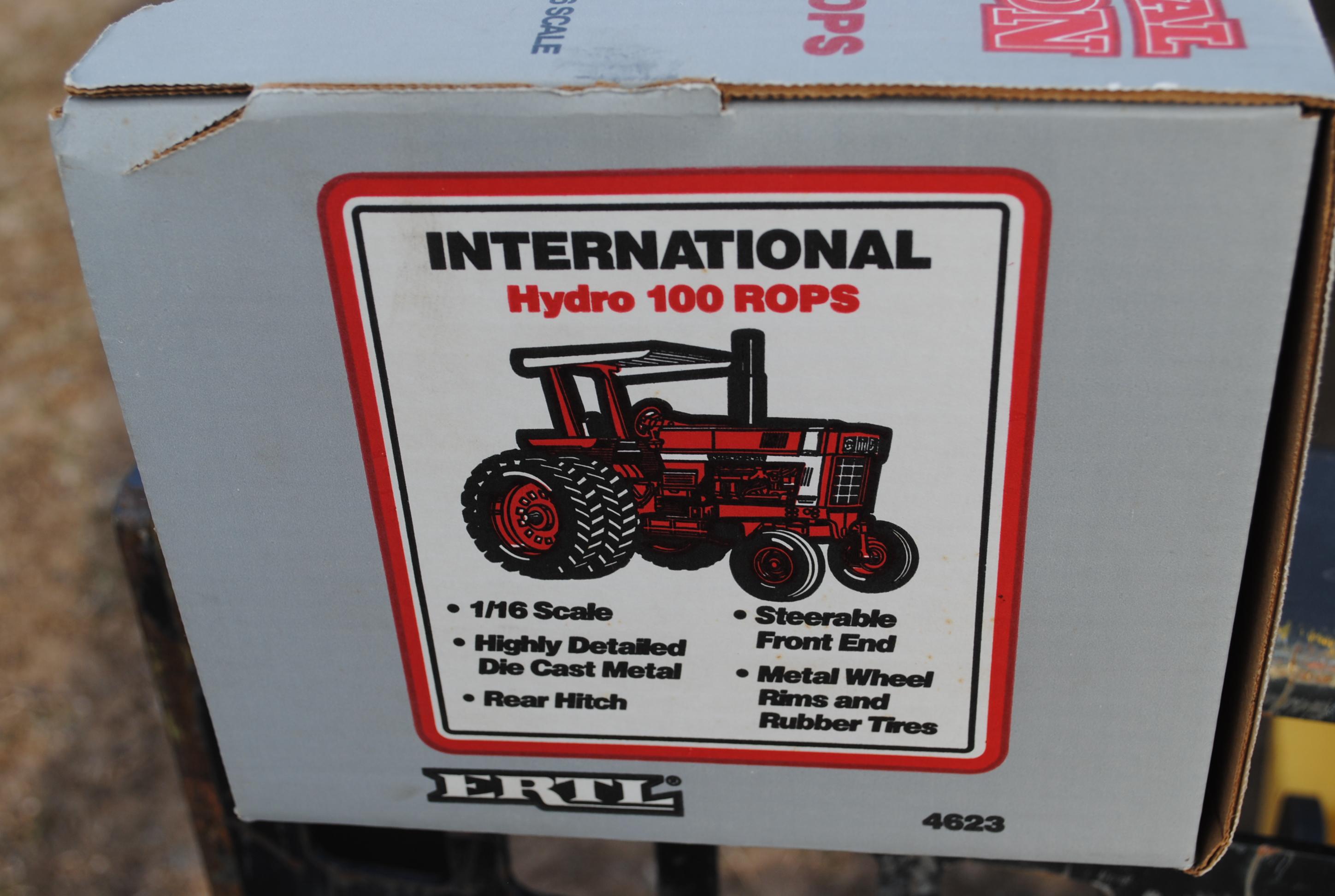 Ertl 1/16 International Hydro 100 ROPS in box